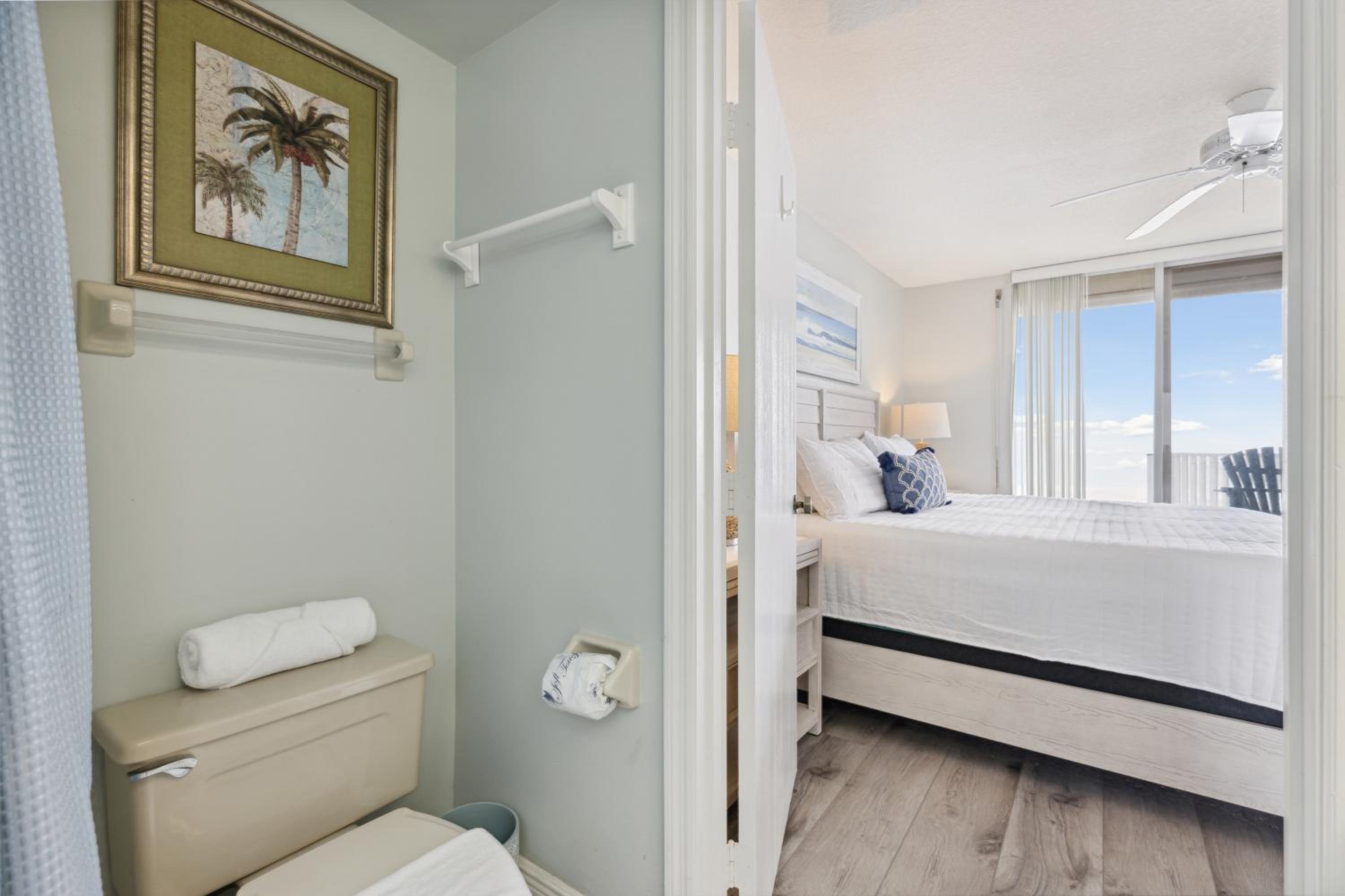 Ocean Walk 506