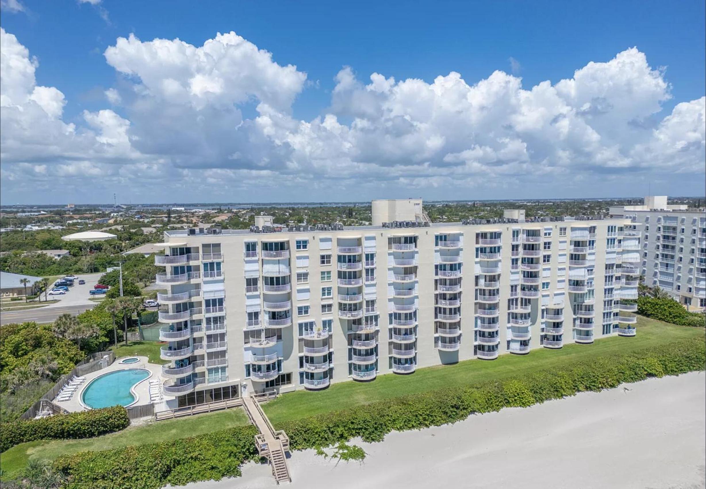 Ocean Walk 506