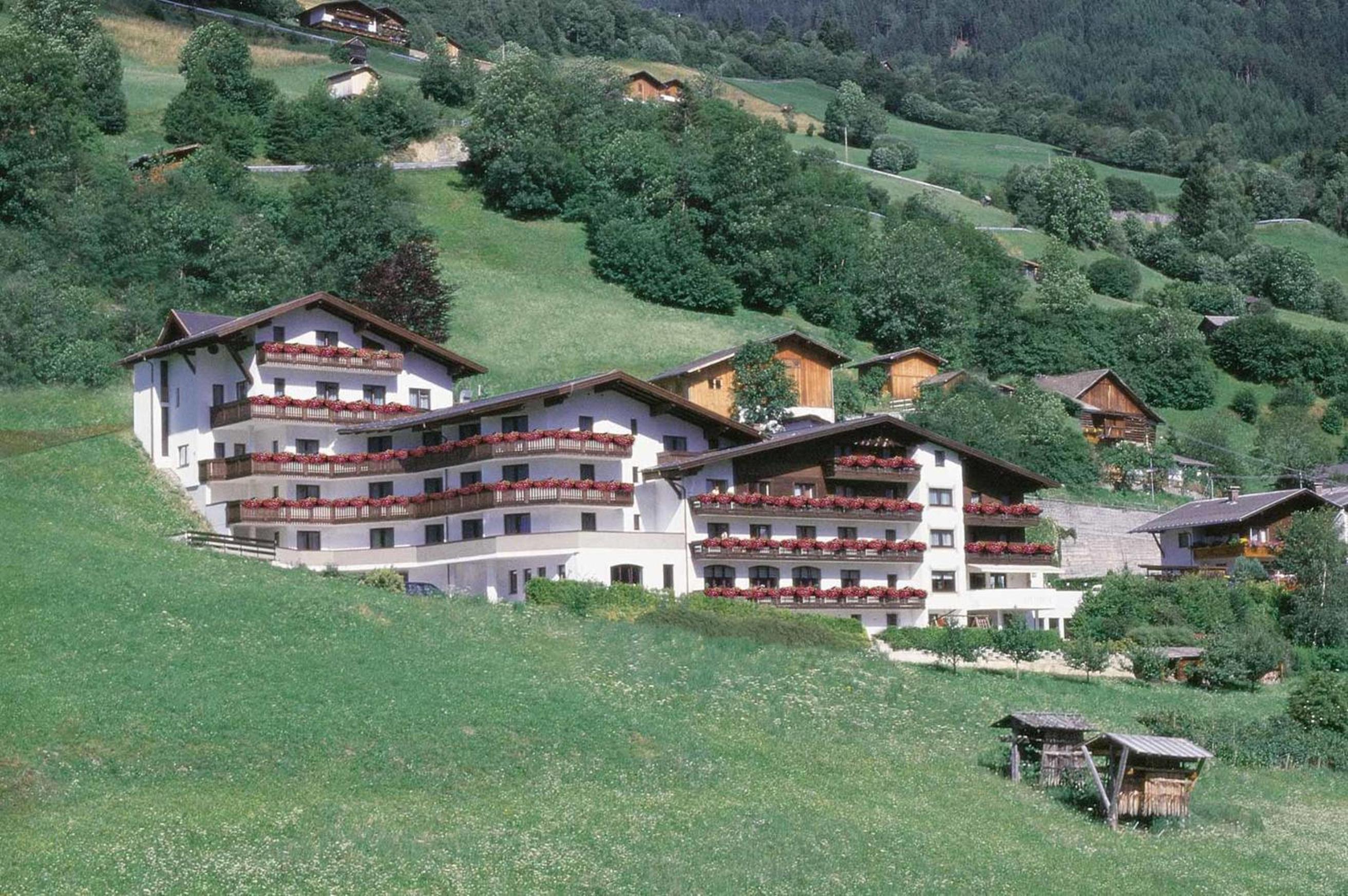 Hotel Alpenfriede - Image 1