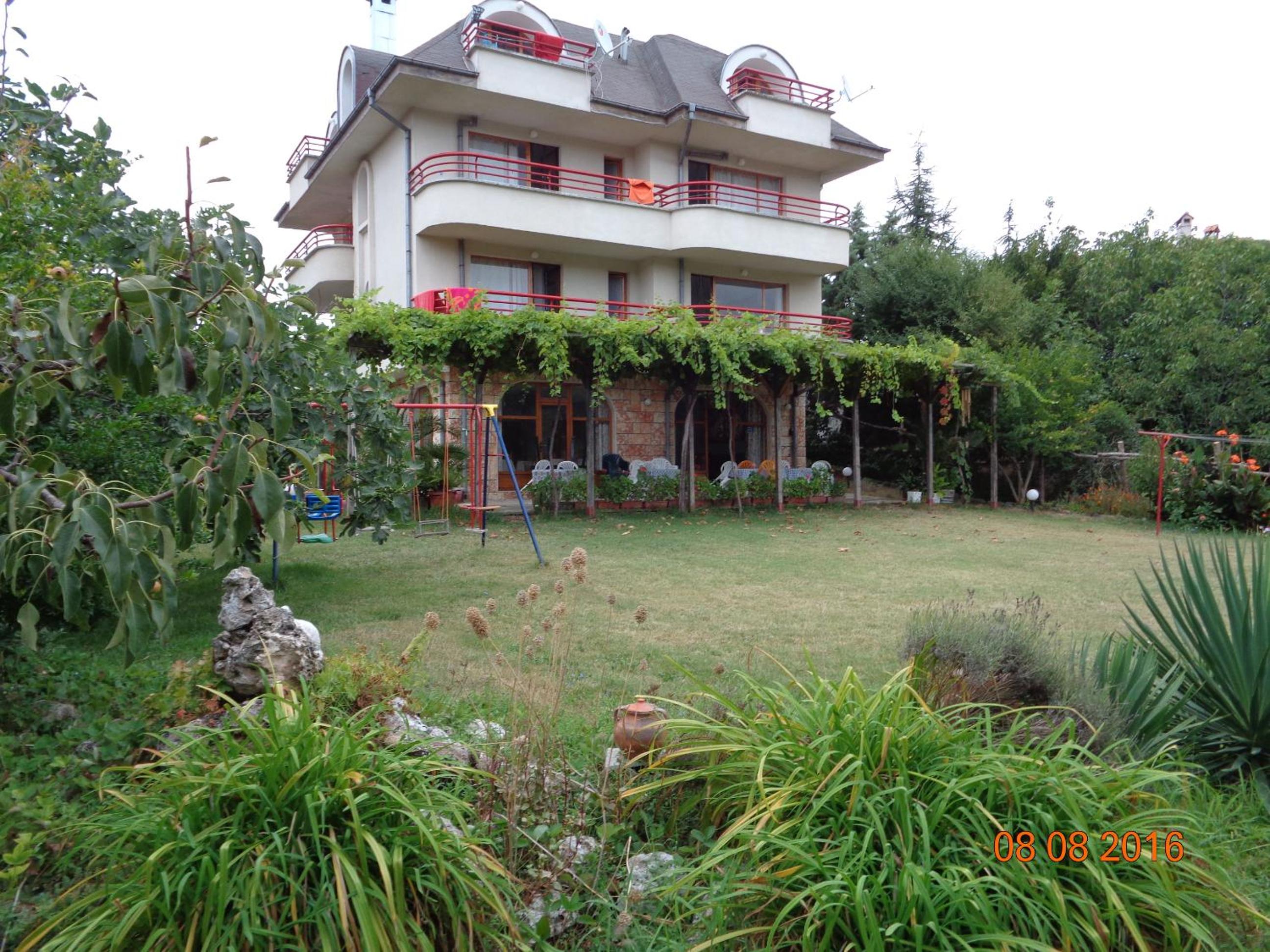 Villa Victoria