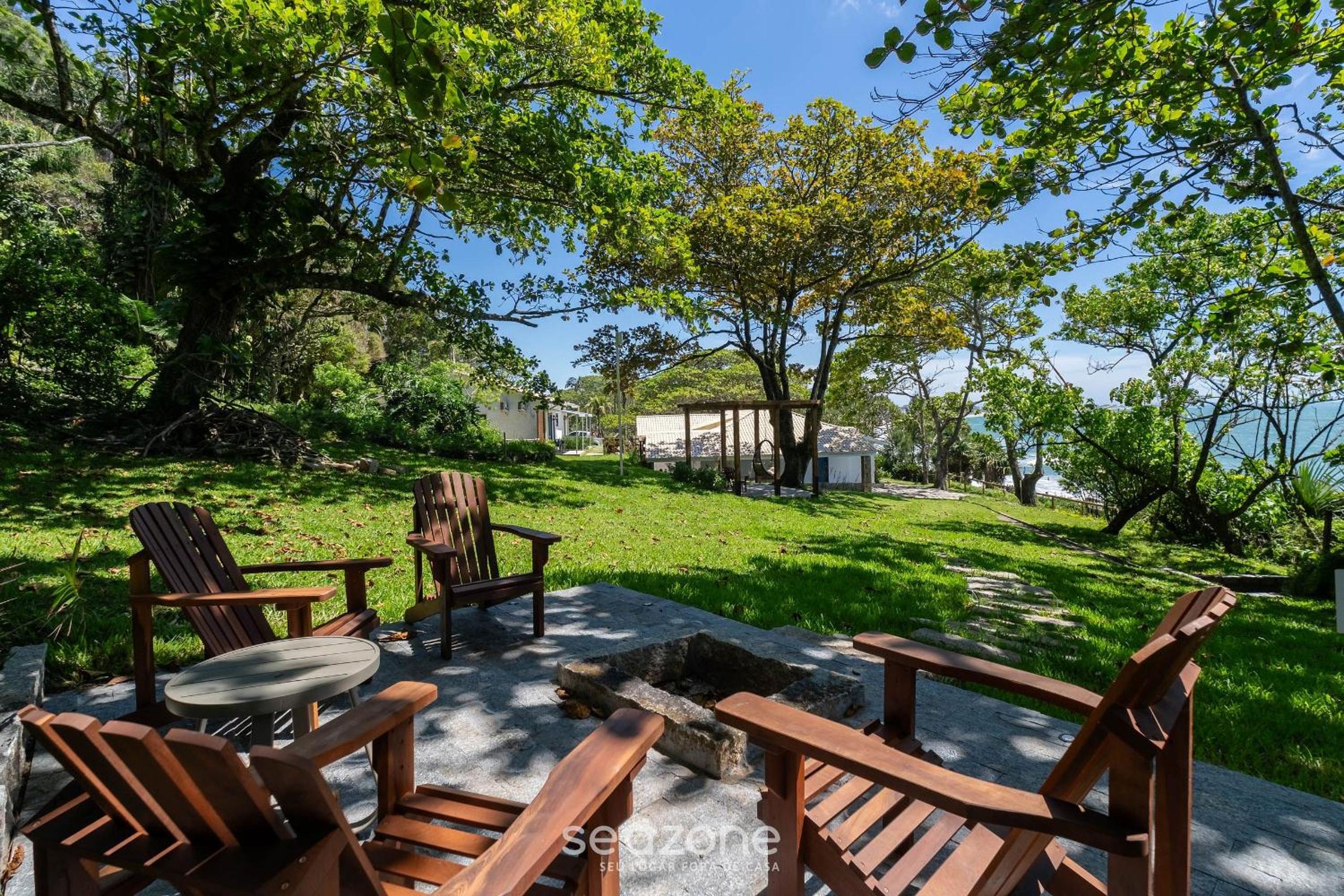 Beachfront condominium in Morro das Pedras - FTSs