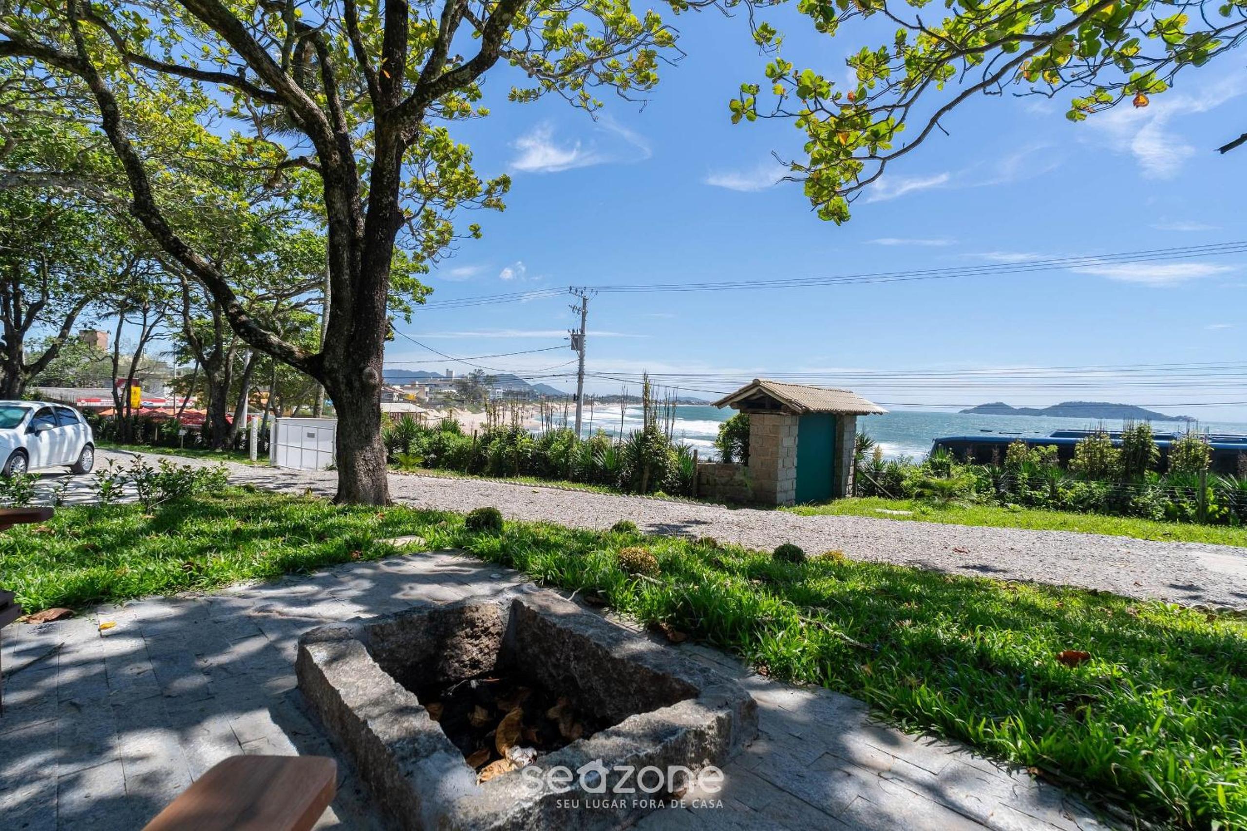 Beachfront condominium in Morro das Pedras - FTSs