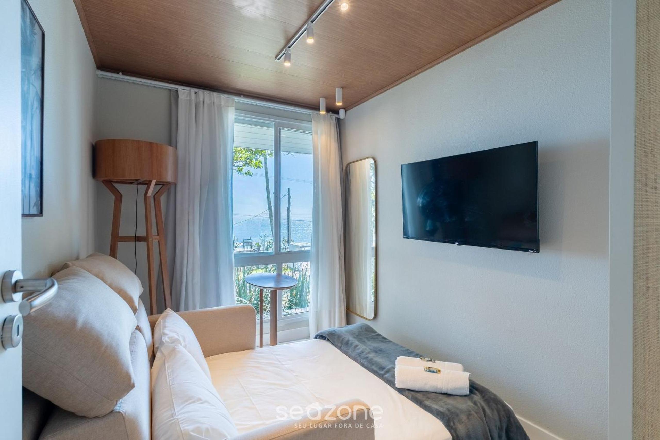 Beachfront condominium in Morro das Pedras - FTSs