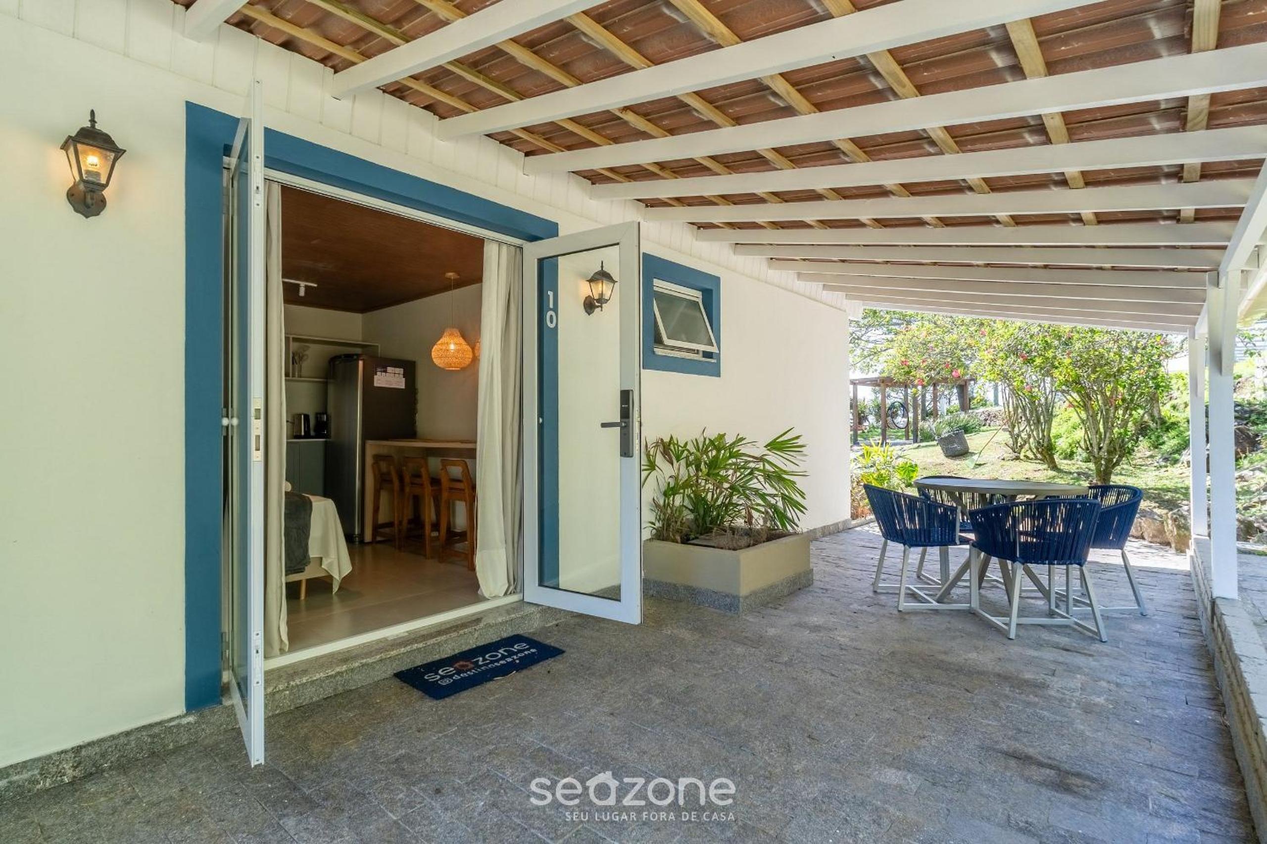 Beachfront condominium in Morro das Pedras - FTSs