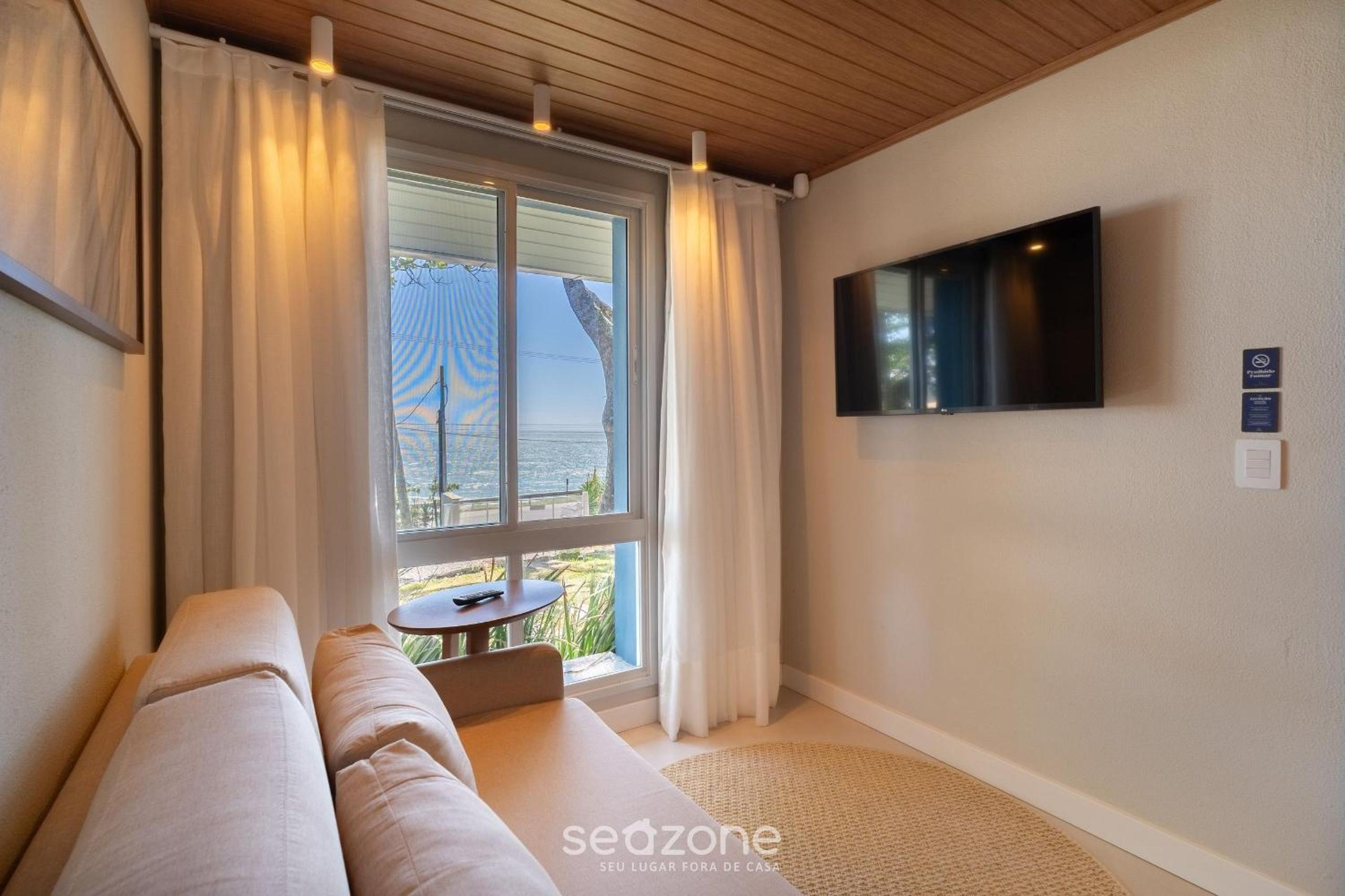 Beachfront condominium in Morro das Pedras - FTSs