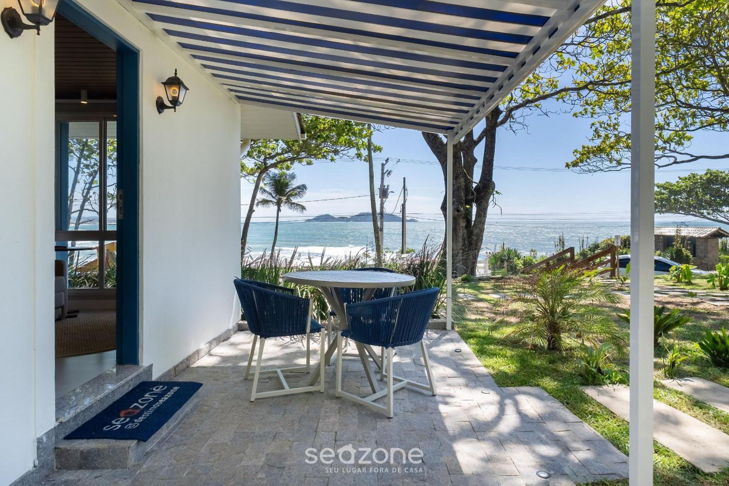 Beachfront condominium in Morro das Pedras - FTSs