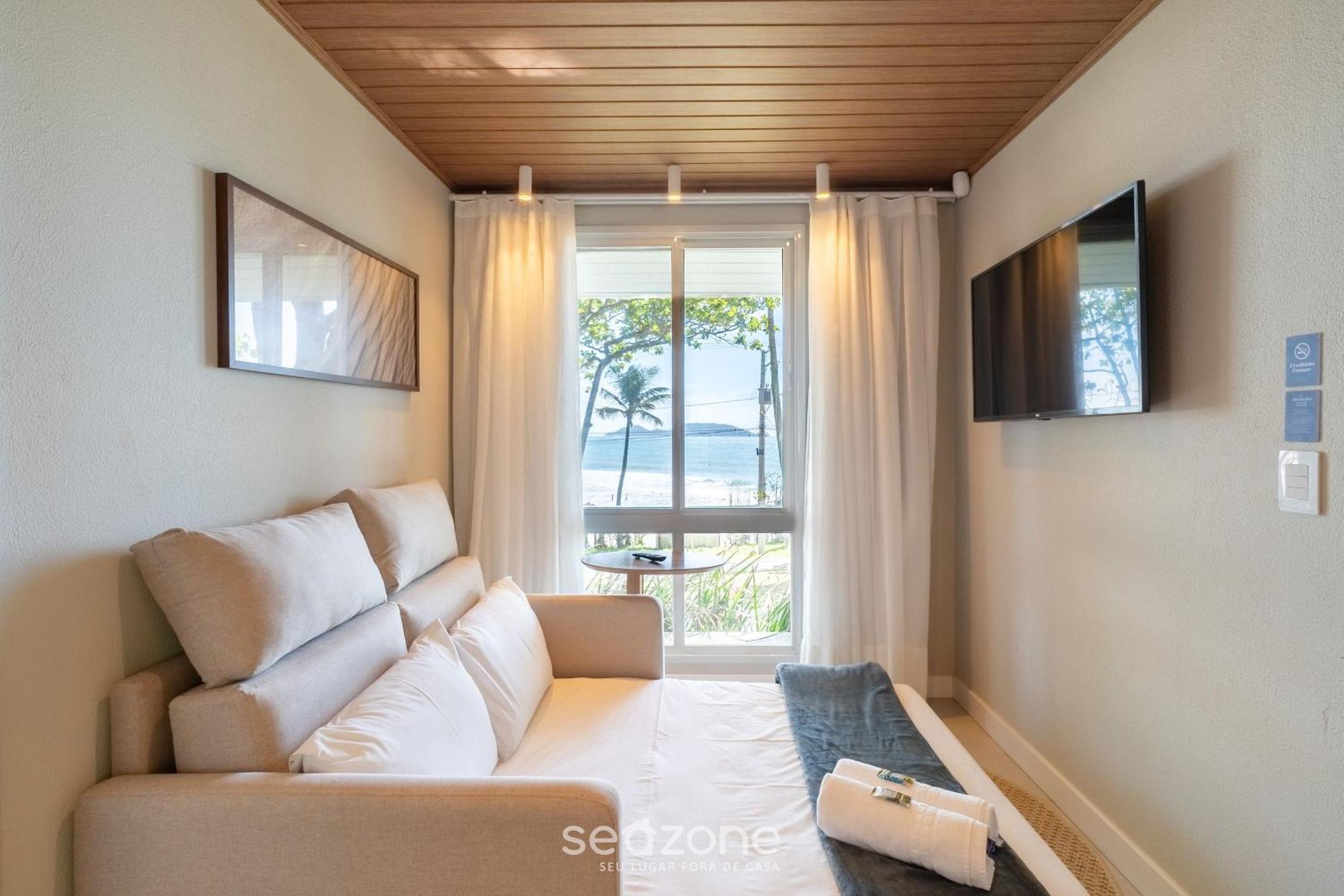 Beachfront condominium in Morro das Pedras - FTSs