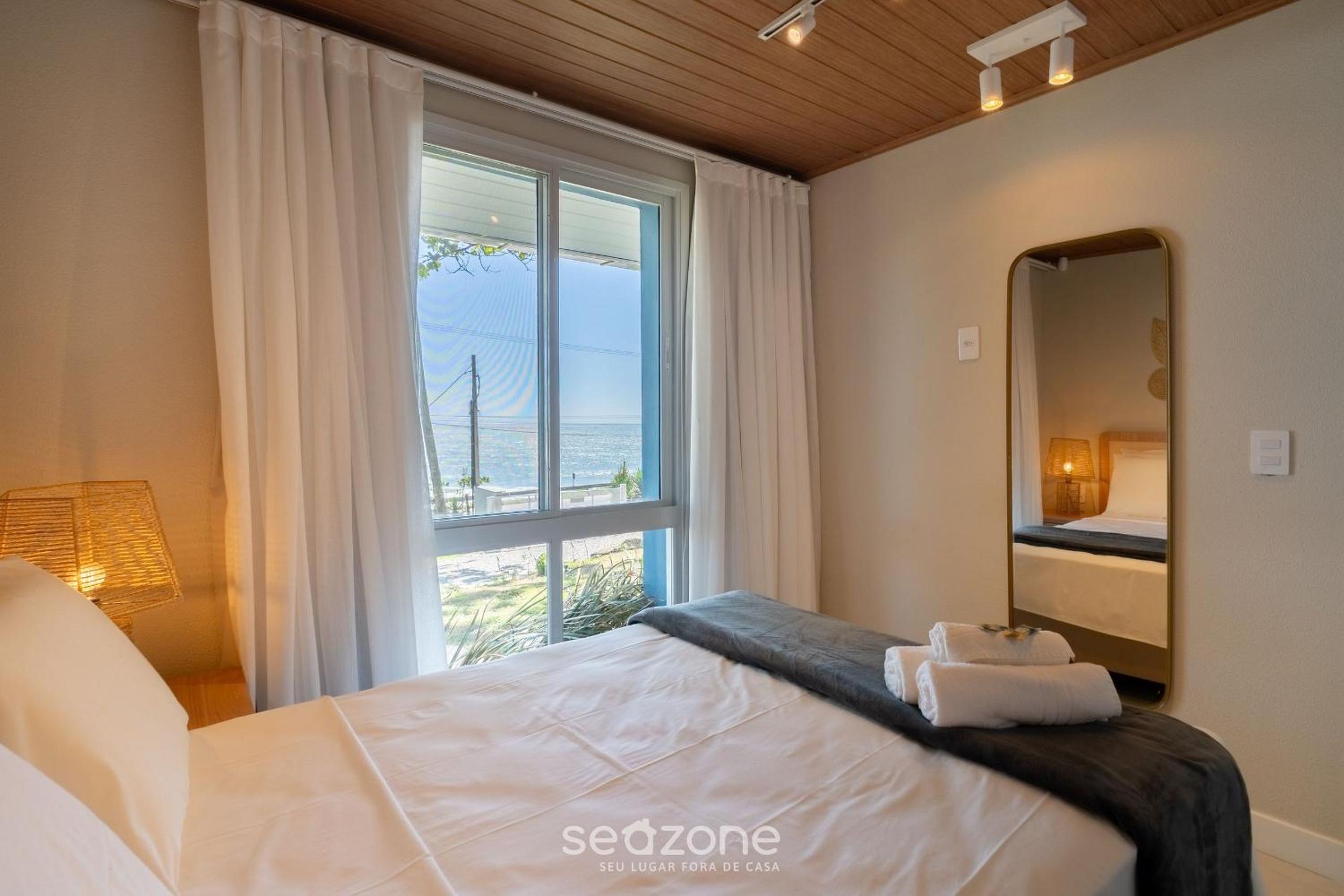 Beachfront condominium in Morro das Pedras - FTSs
