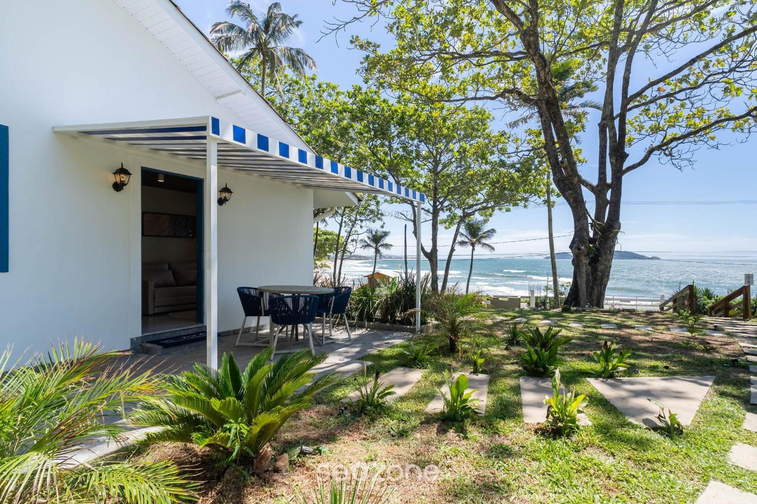 Beachfront condominium in Morro das Pedras - FTSs