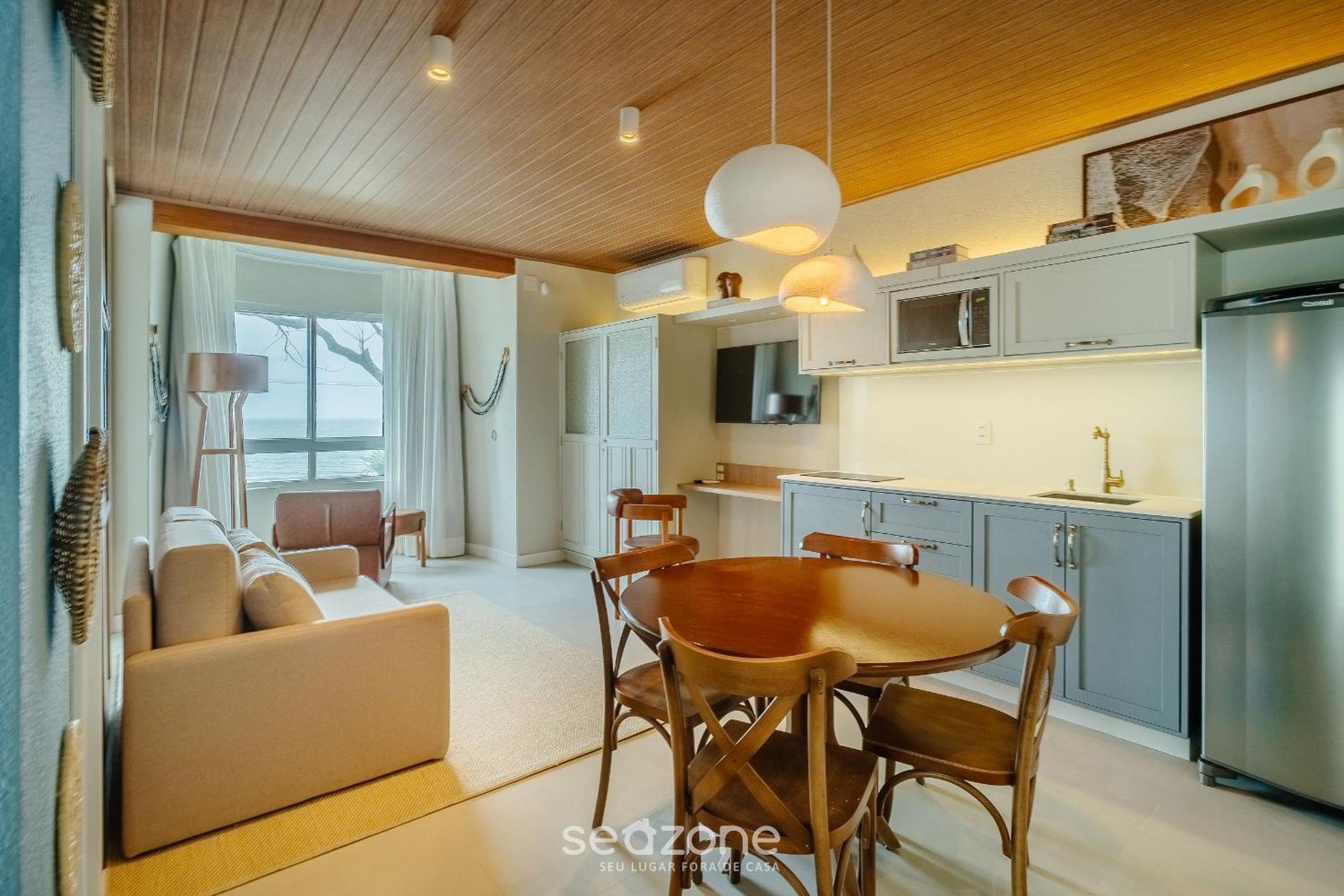 Beachfront condominium in Morro das Pedras - FTSs