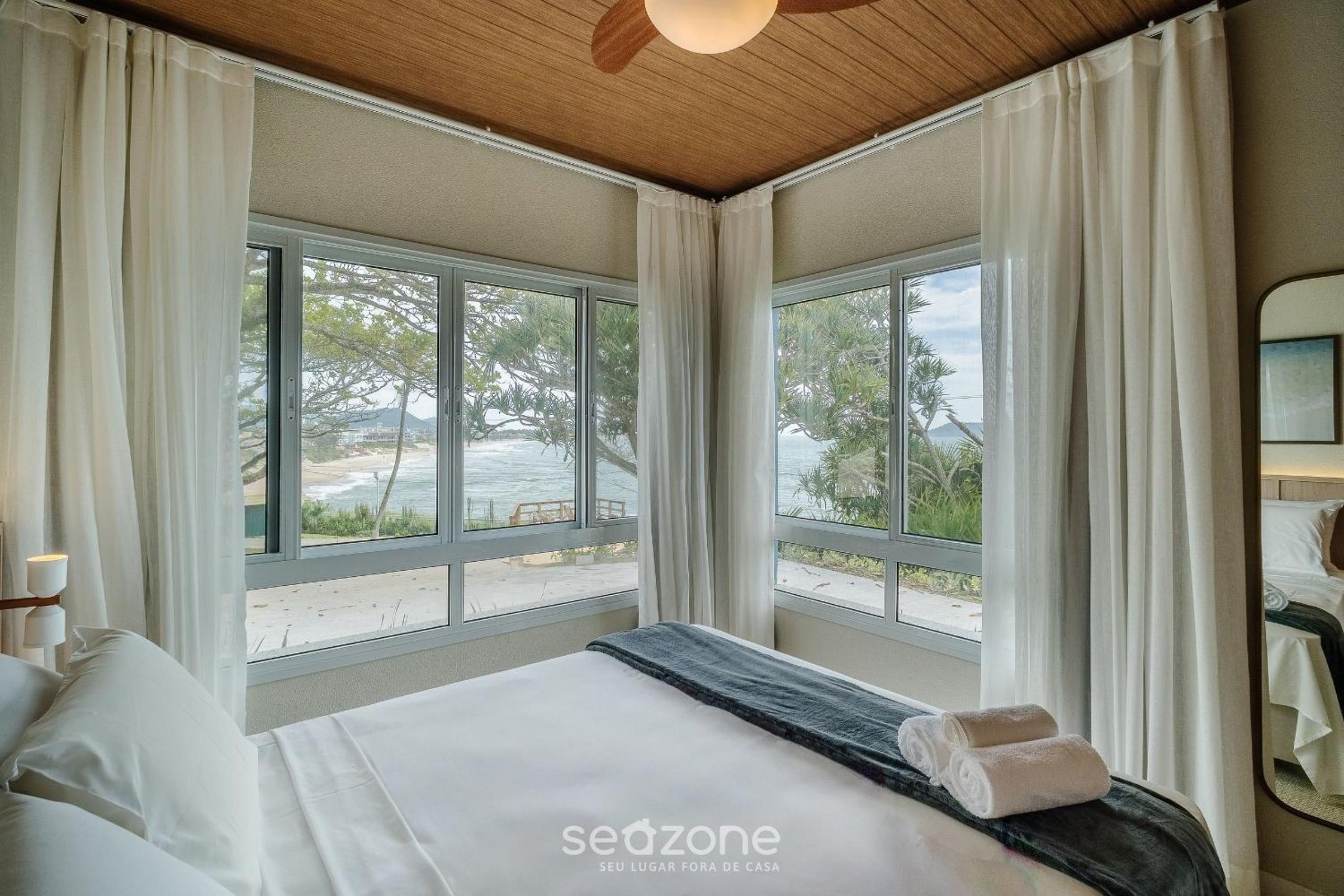 Beachfront condominium in Morro das Pedras - FTSs