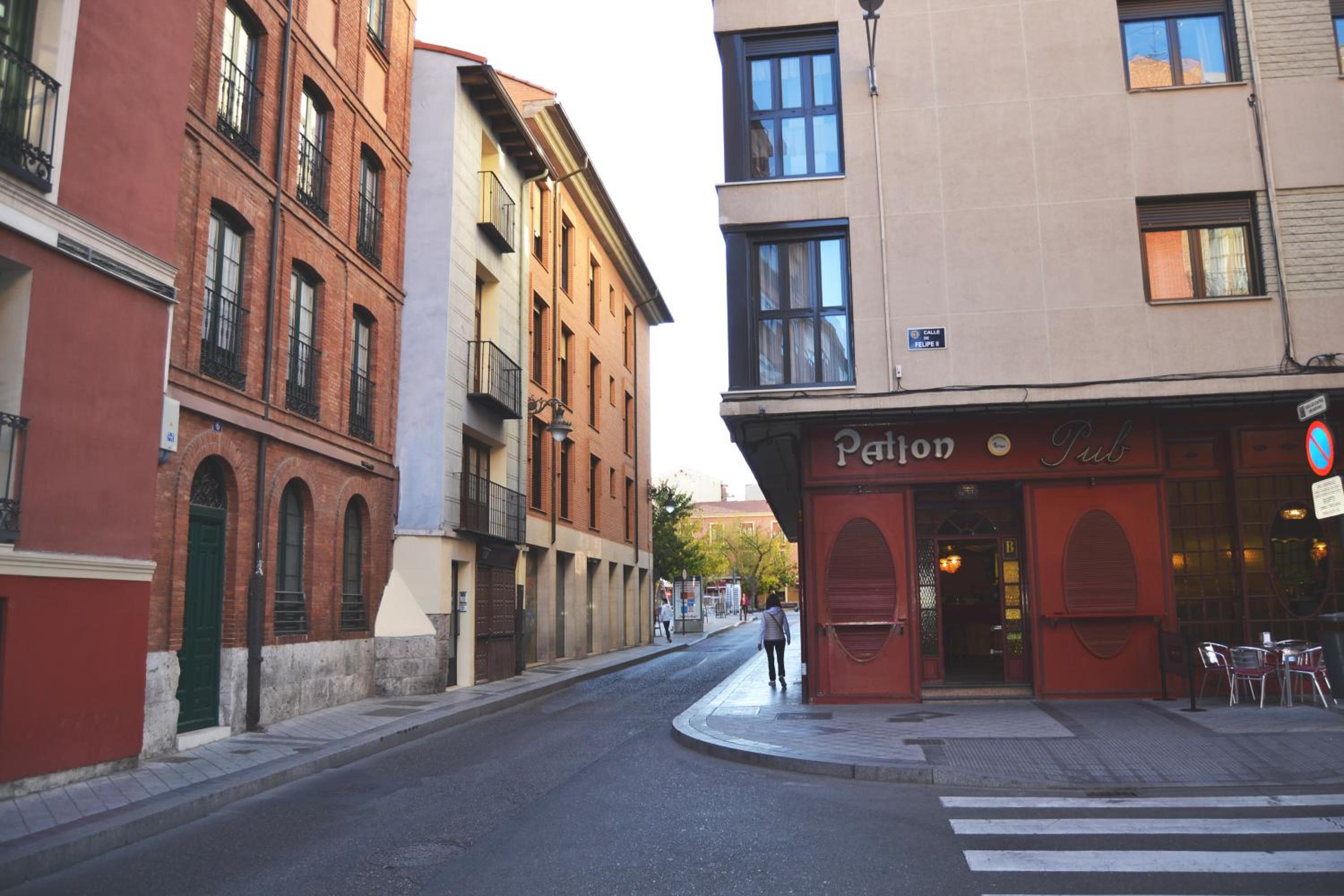 Apartamentos GO - Leopoldo Cano Center