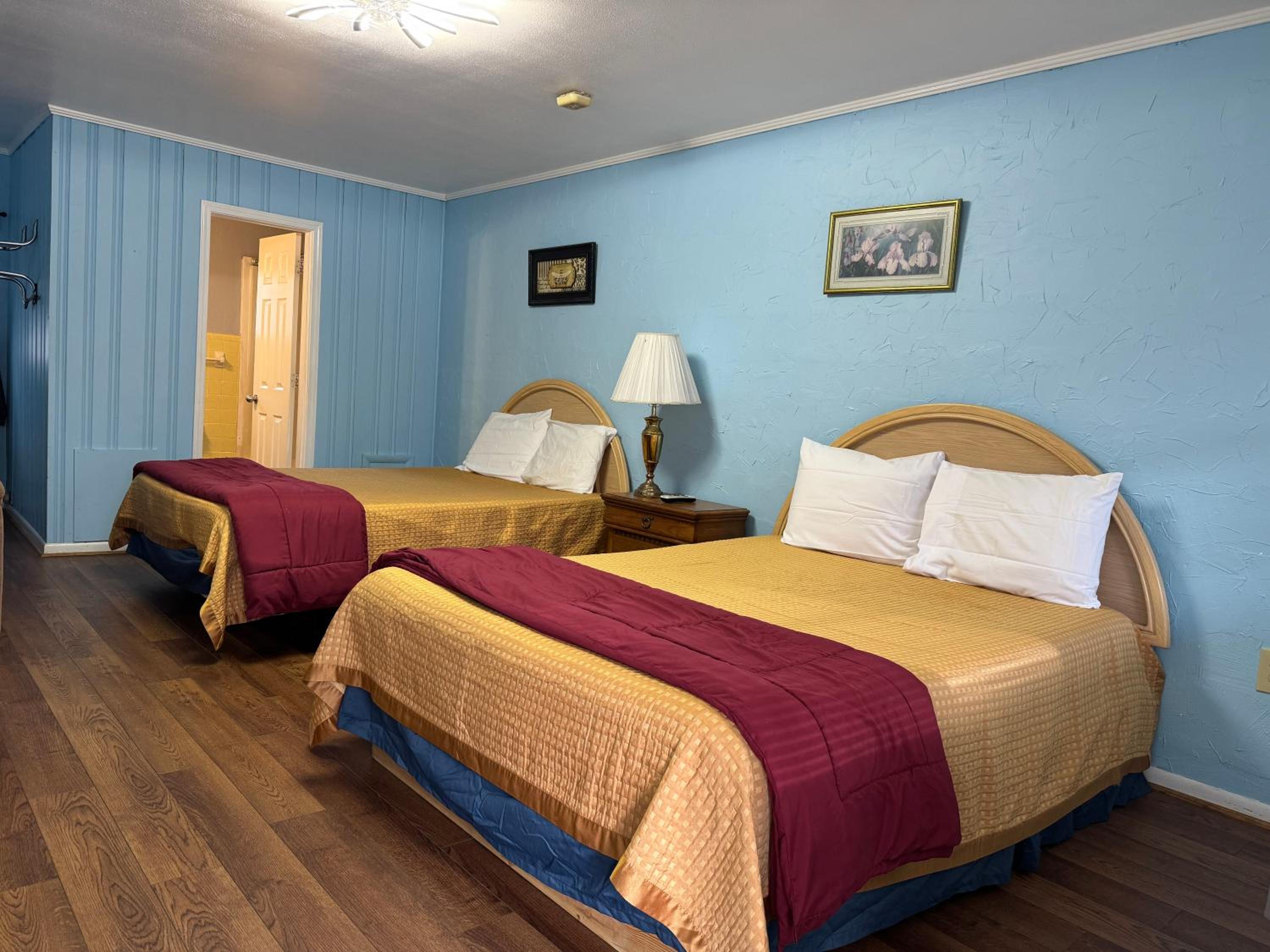 Parkview Lodge & Cabins