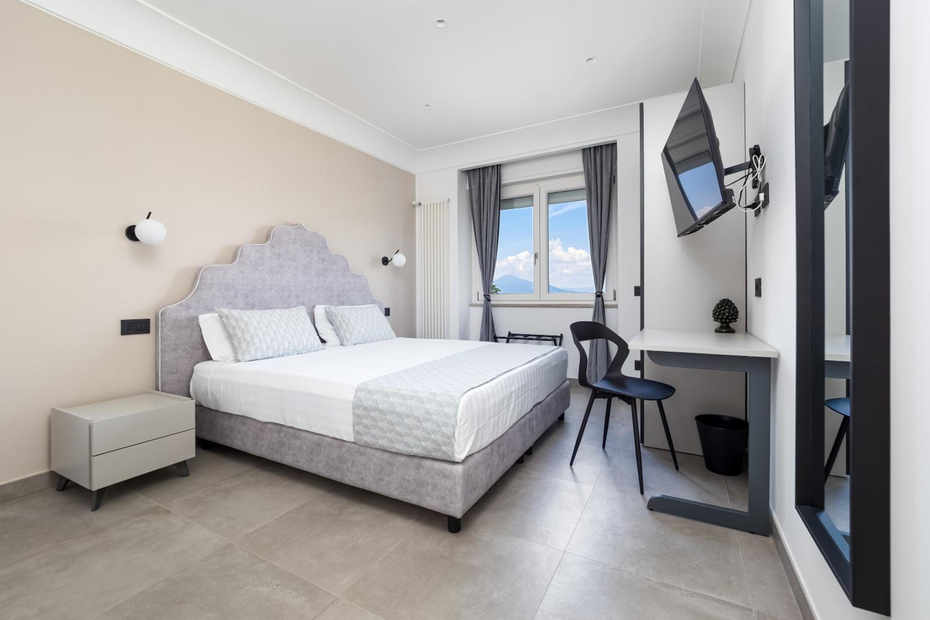 Maison Regina Giovanna - A Window to the Paradise