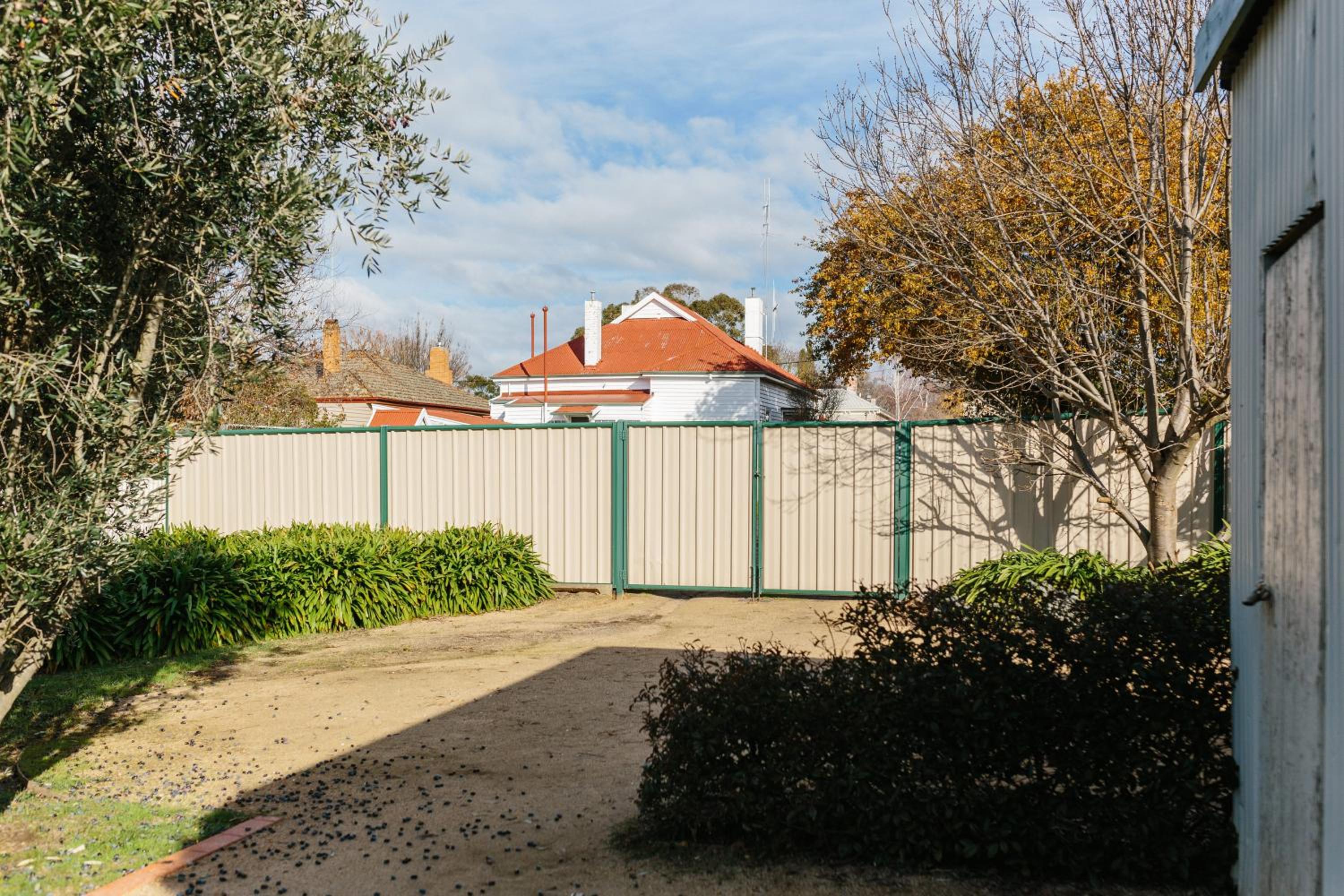 Isabella at Kyneton, photo 59