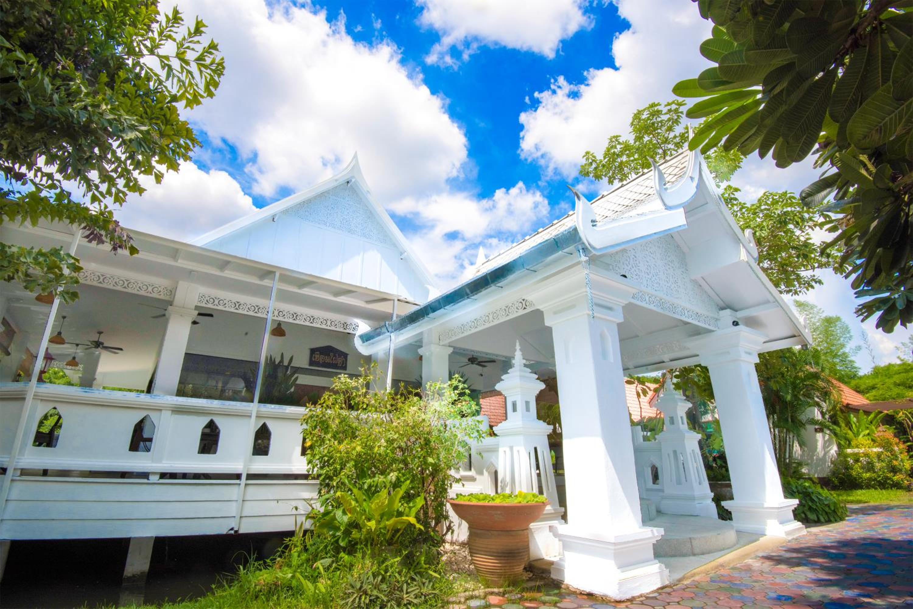 E-outfitting Boutique Chiang Mai