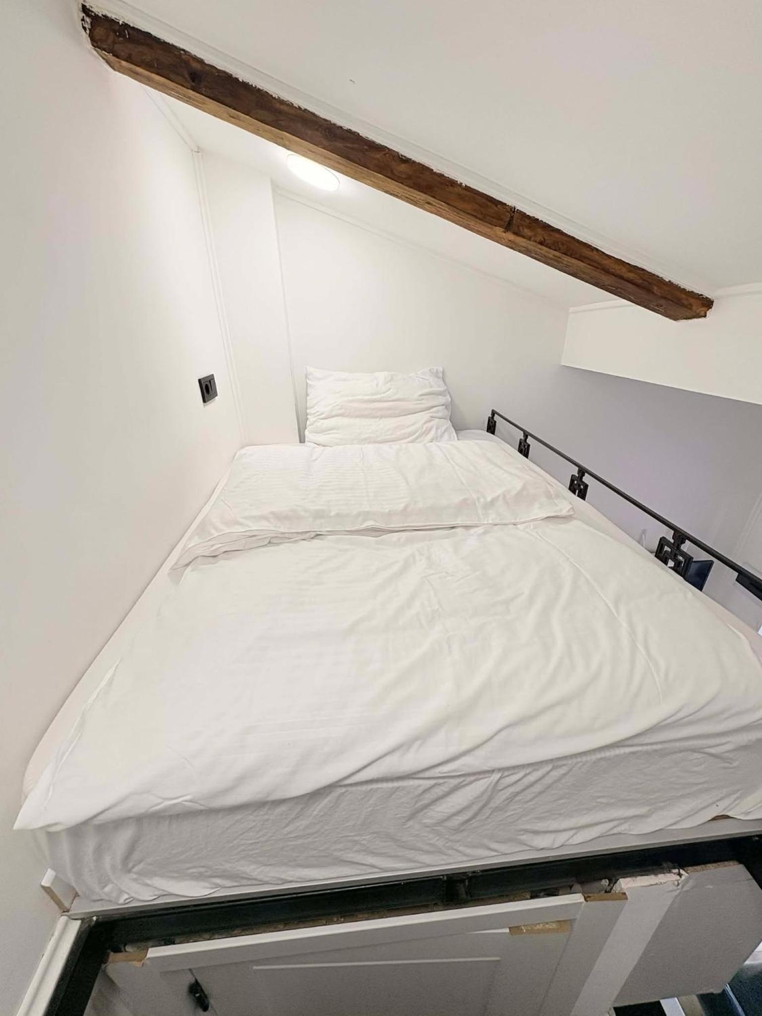 Ezo Tiny Loft - Georgias smallest apartment