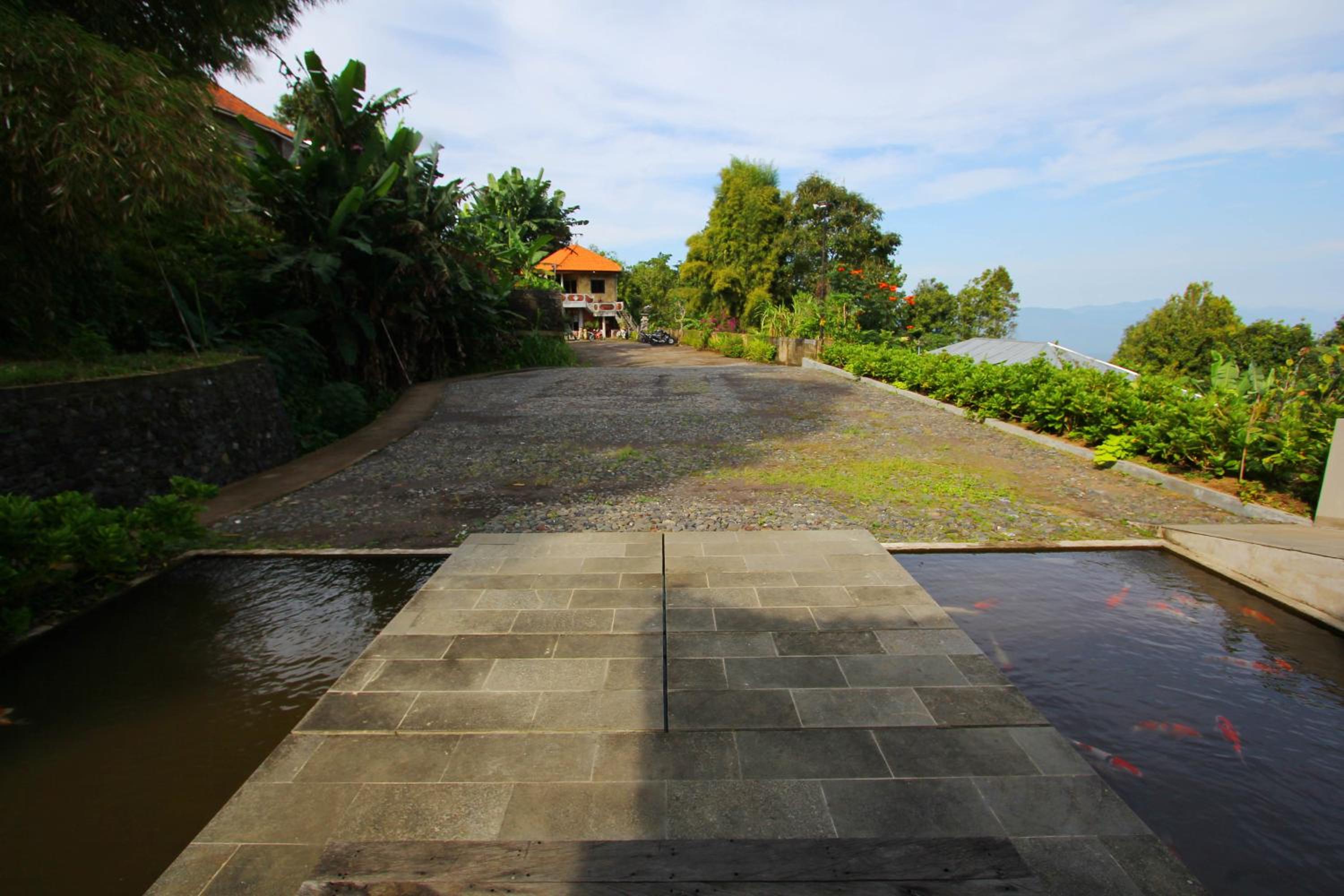 Melanting Cottages