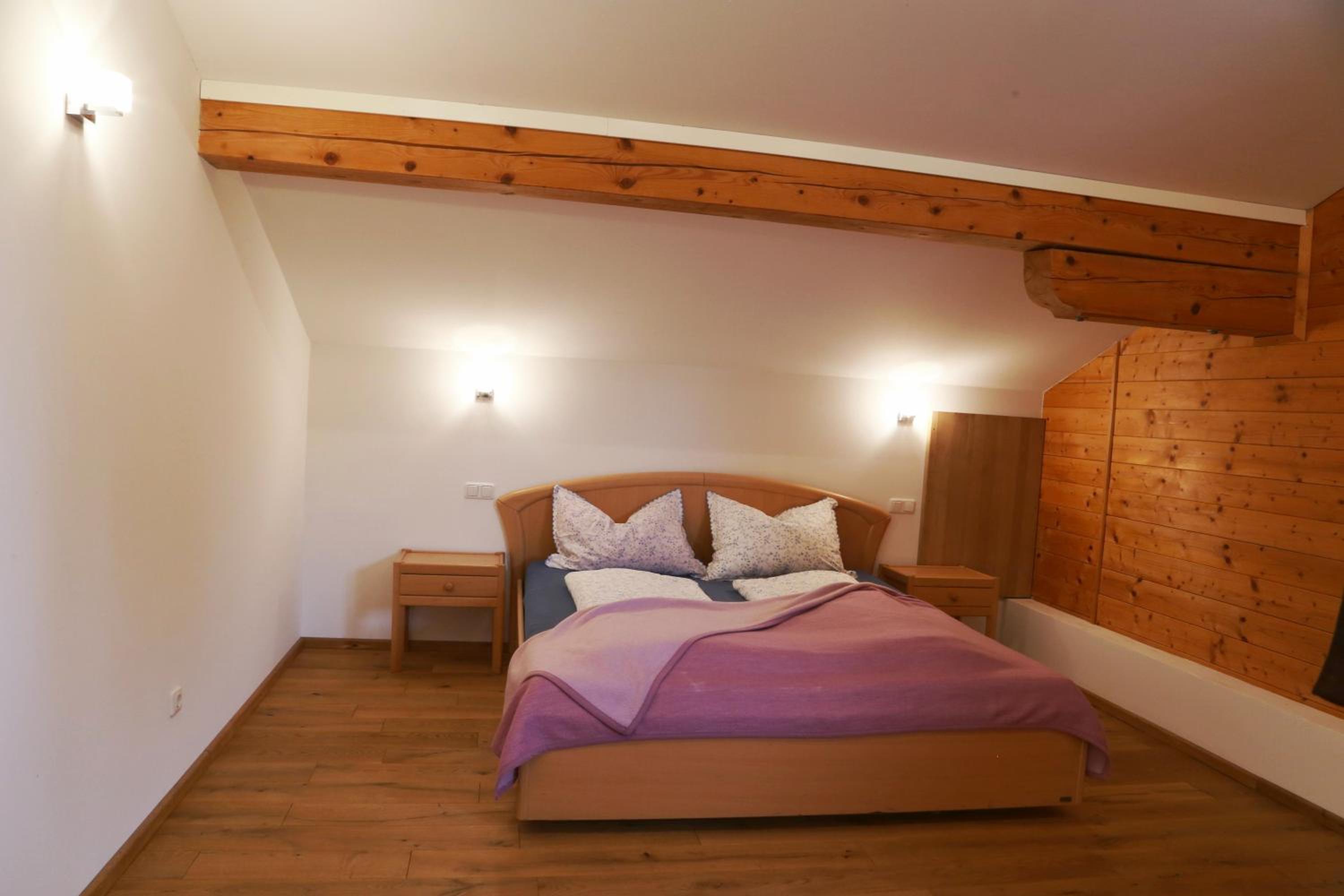Ferienwohnungen Schlader