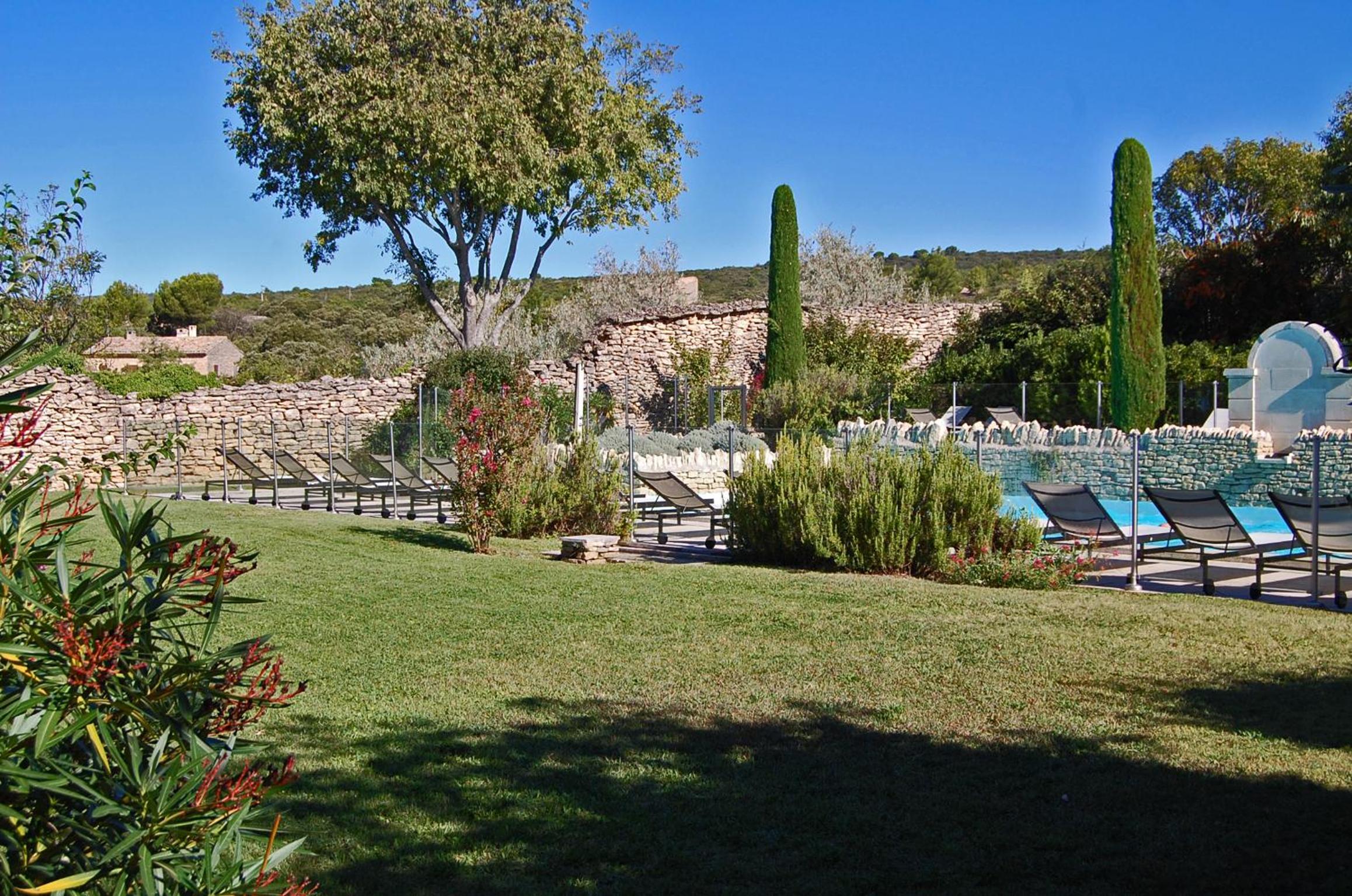 Cyprès du Paradis à Gordes photo 4