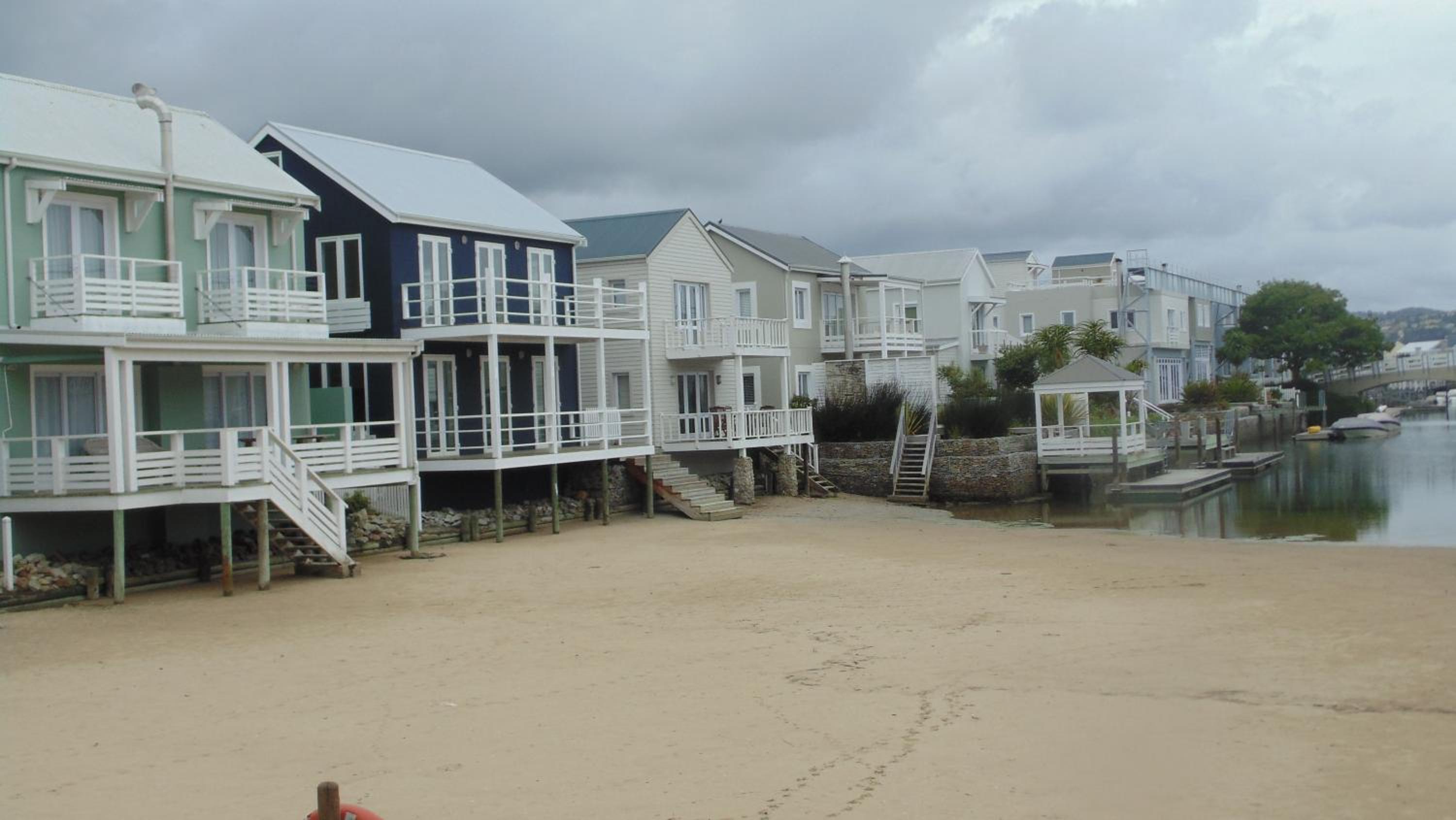 Avocet Cottage view 4