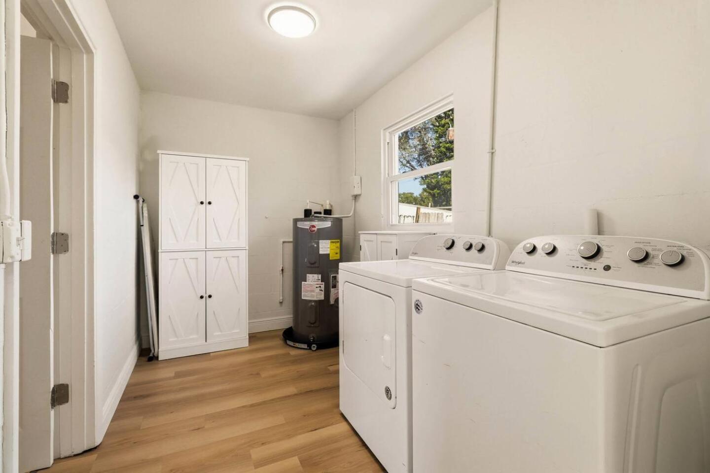 Elegant Auburndale Rooms Near the Speedway & Lake