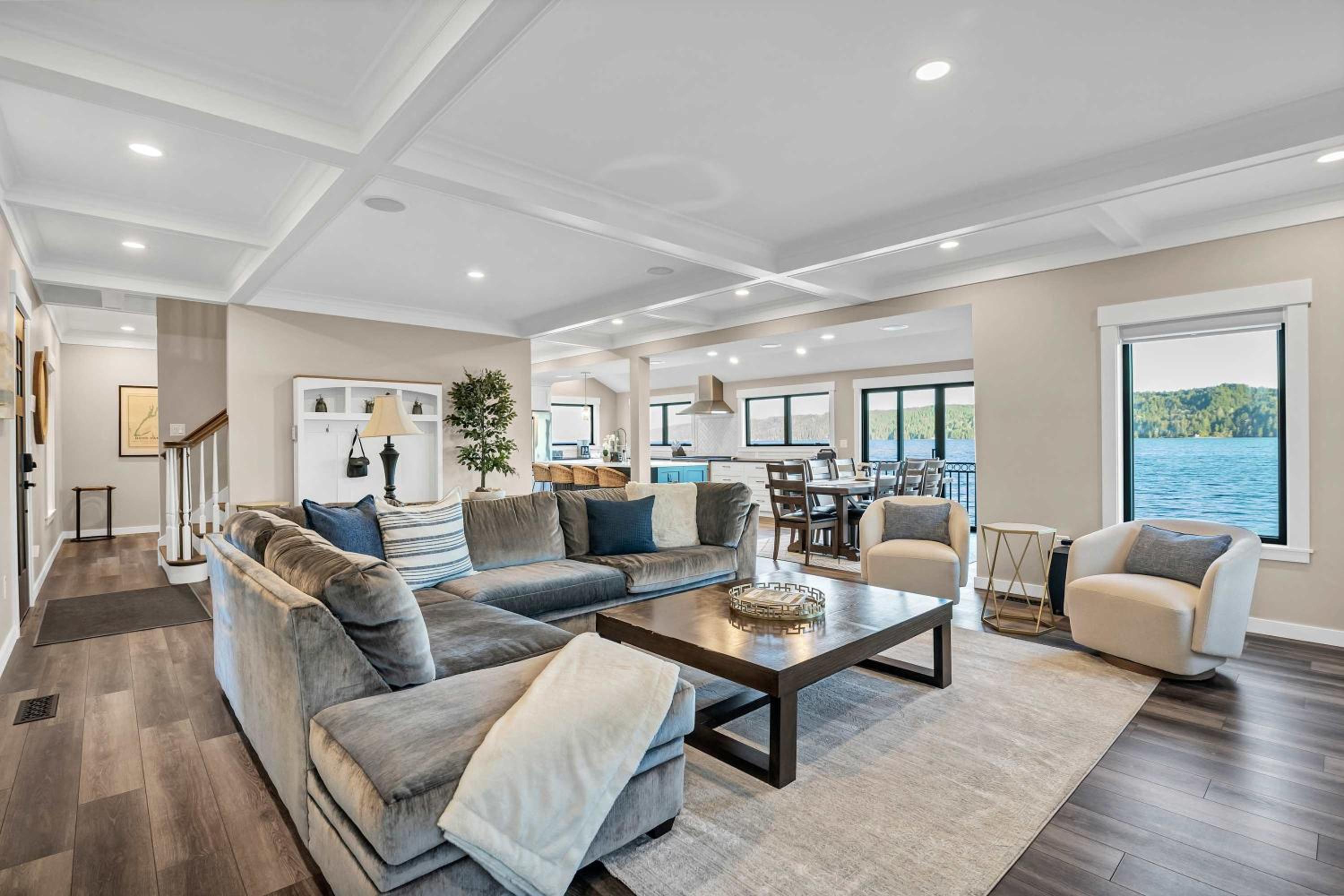Waterfront Retreat - Hot Tub Fireplace Pier