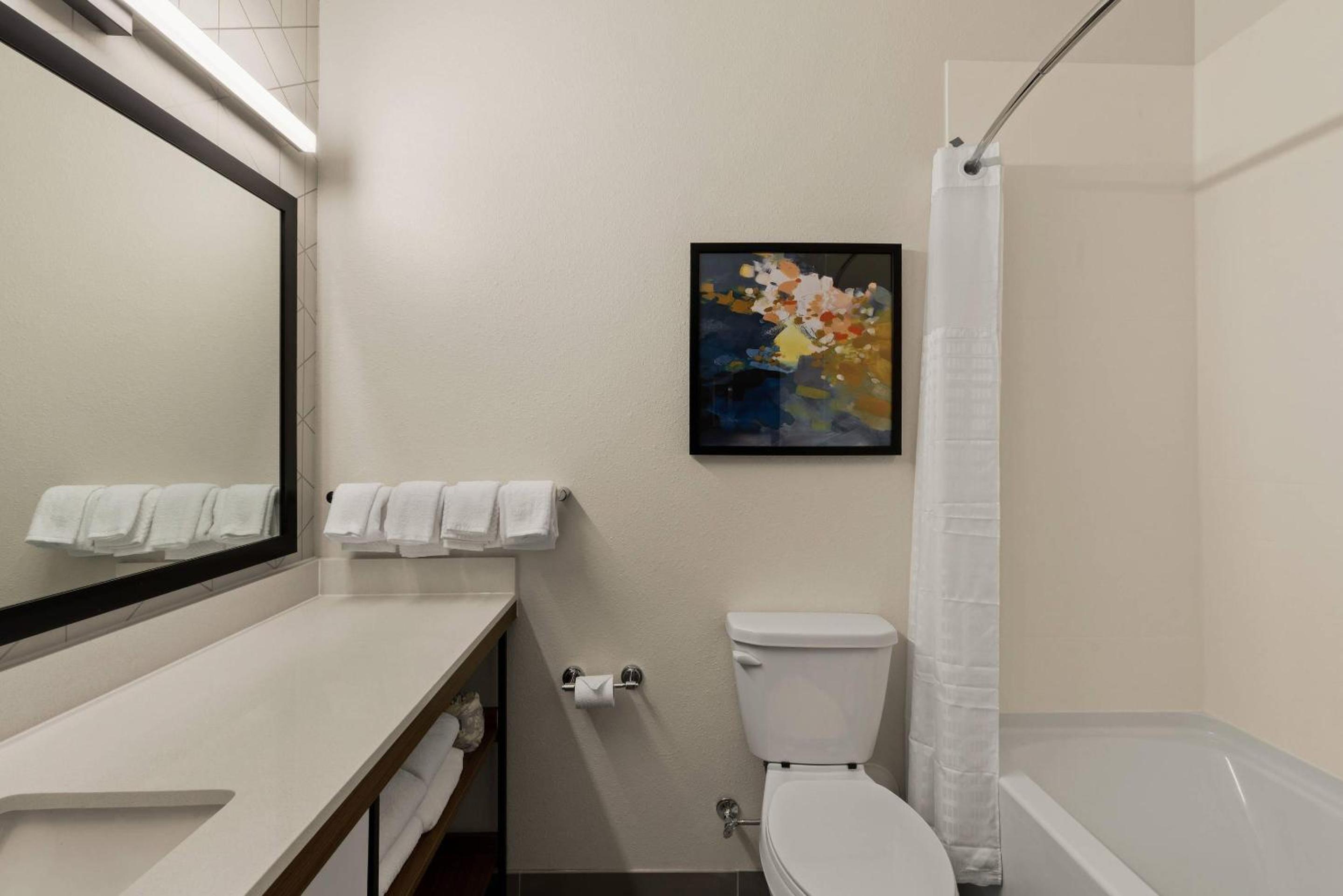 Everhome Suites Wichita Northeast