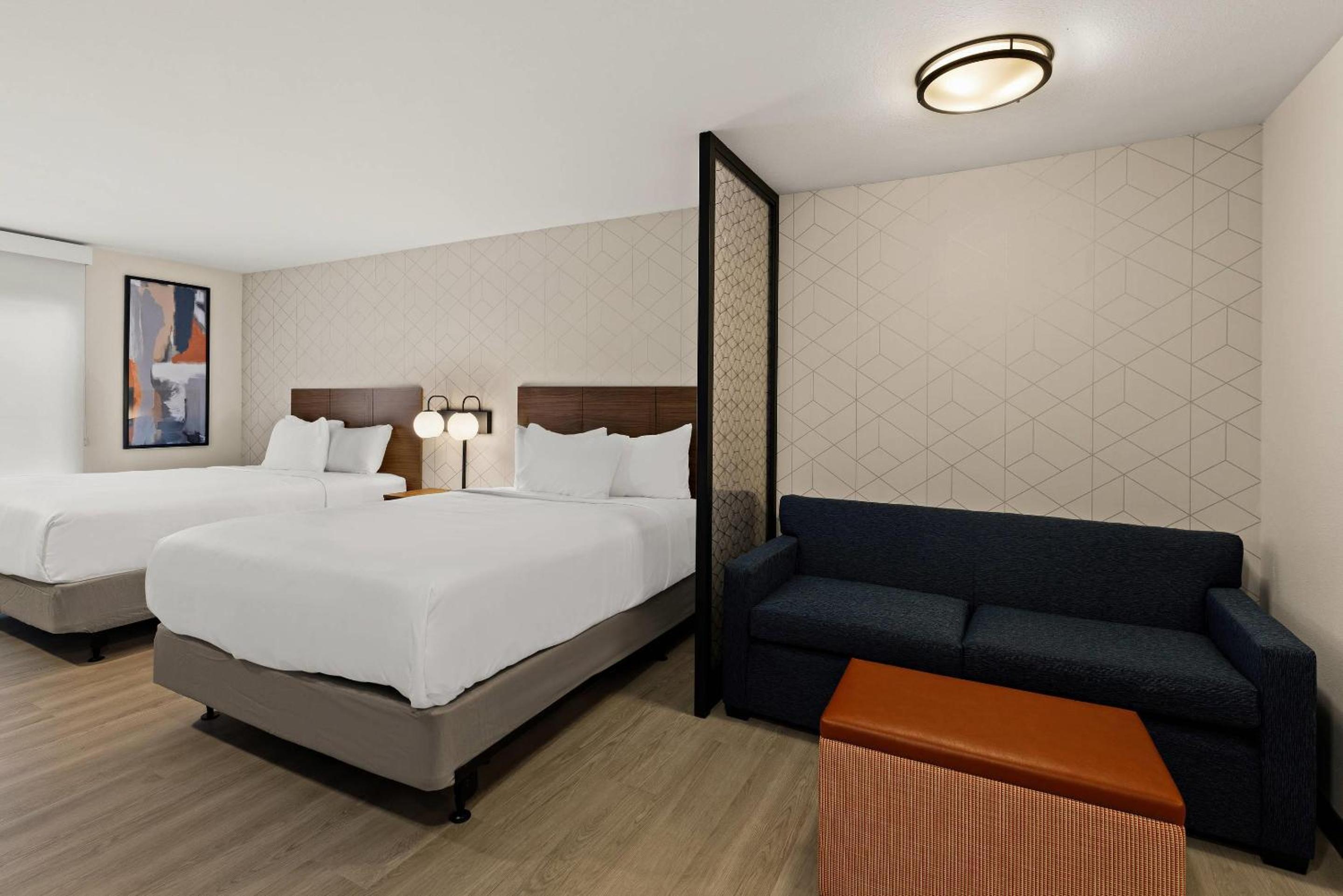 Everhome Suites Wichita Northeast