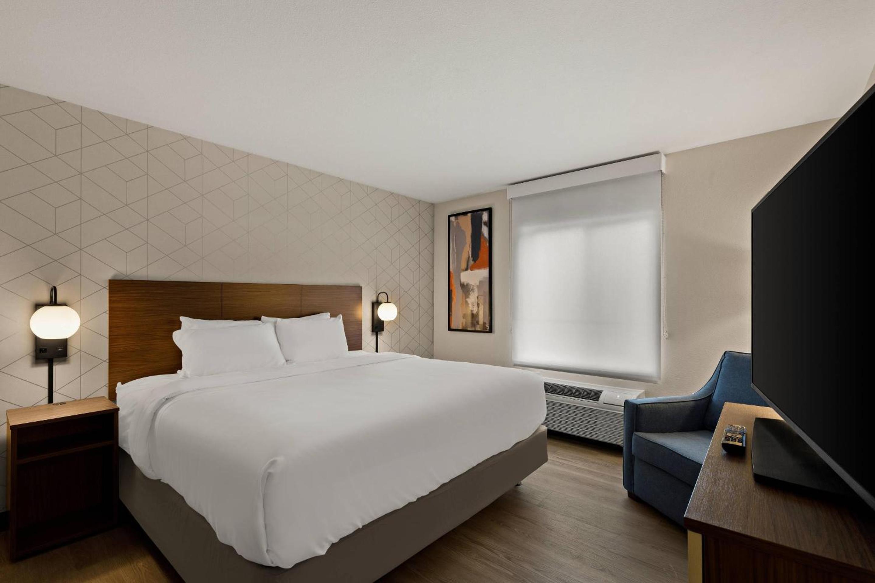 Everhome Suites Wichita Northeast