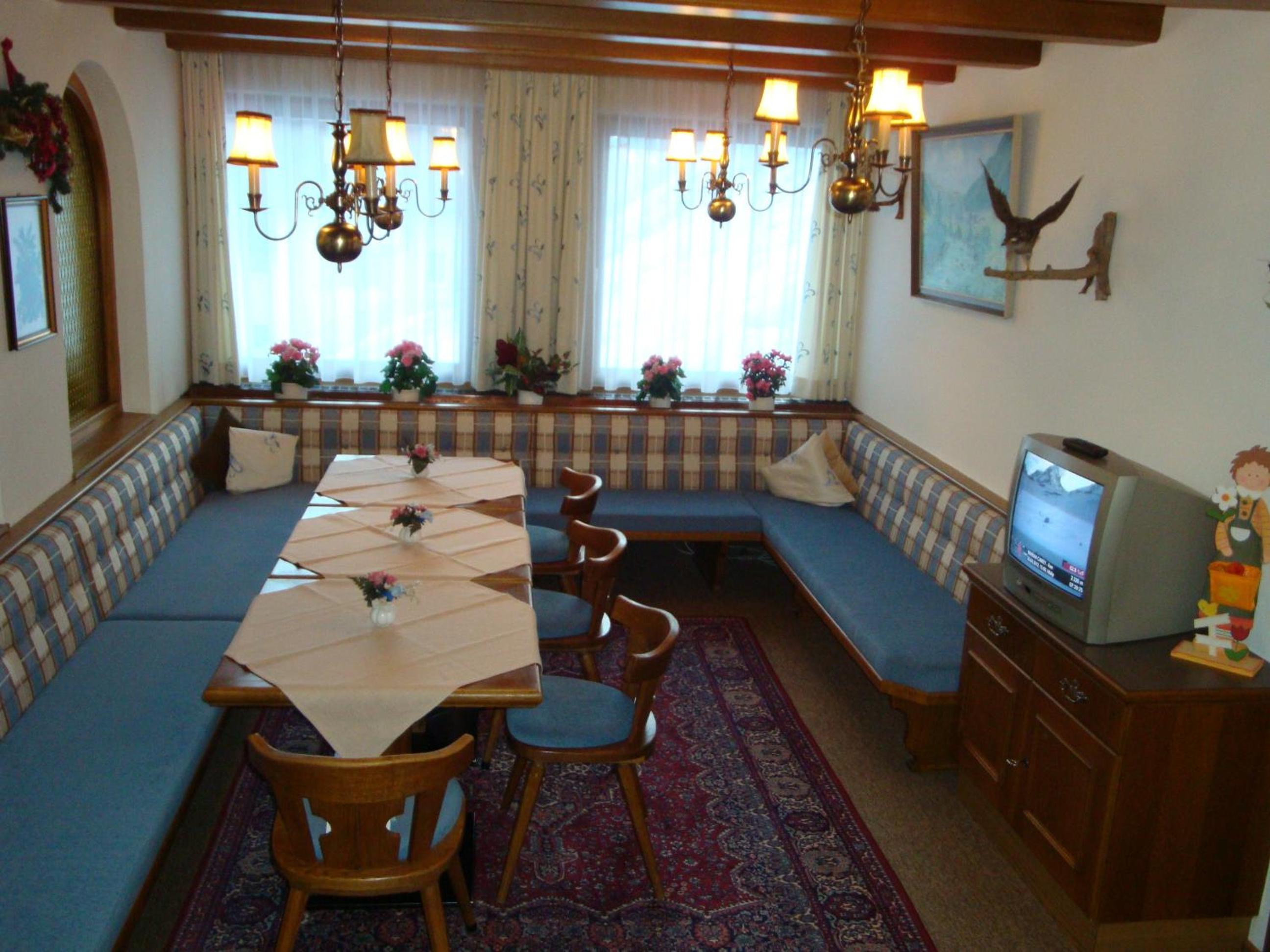 Hotel Garni Val-Sinestra view 4