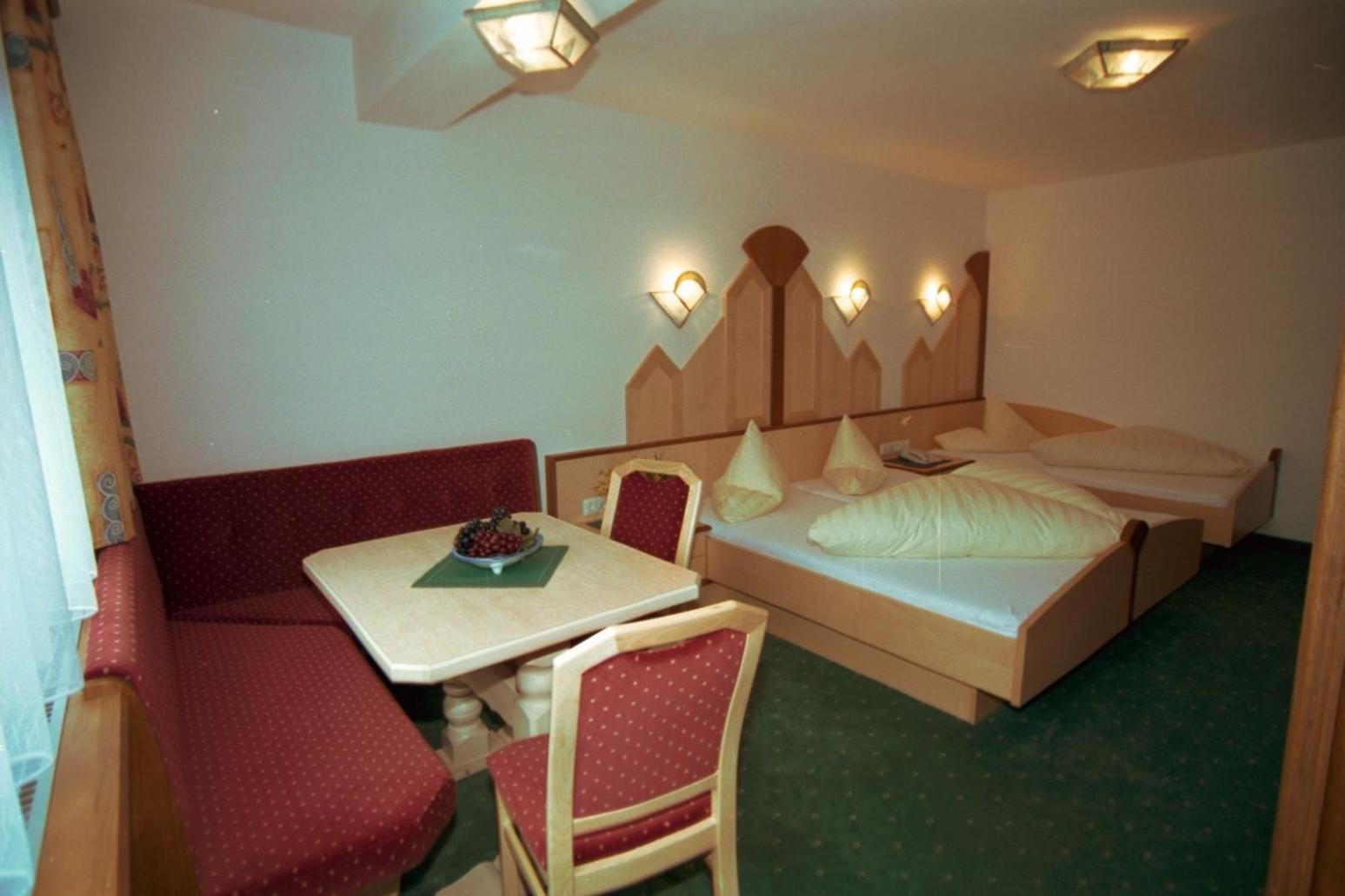 Hotel Garni Binta