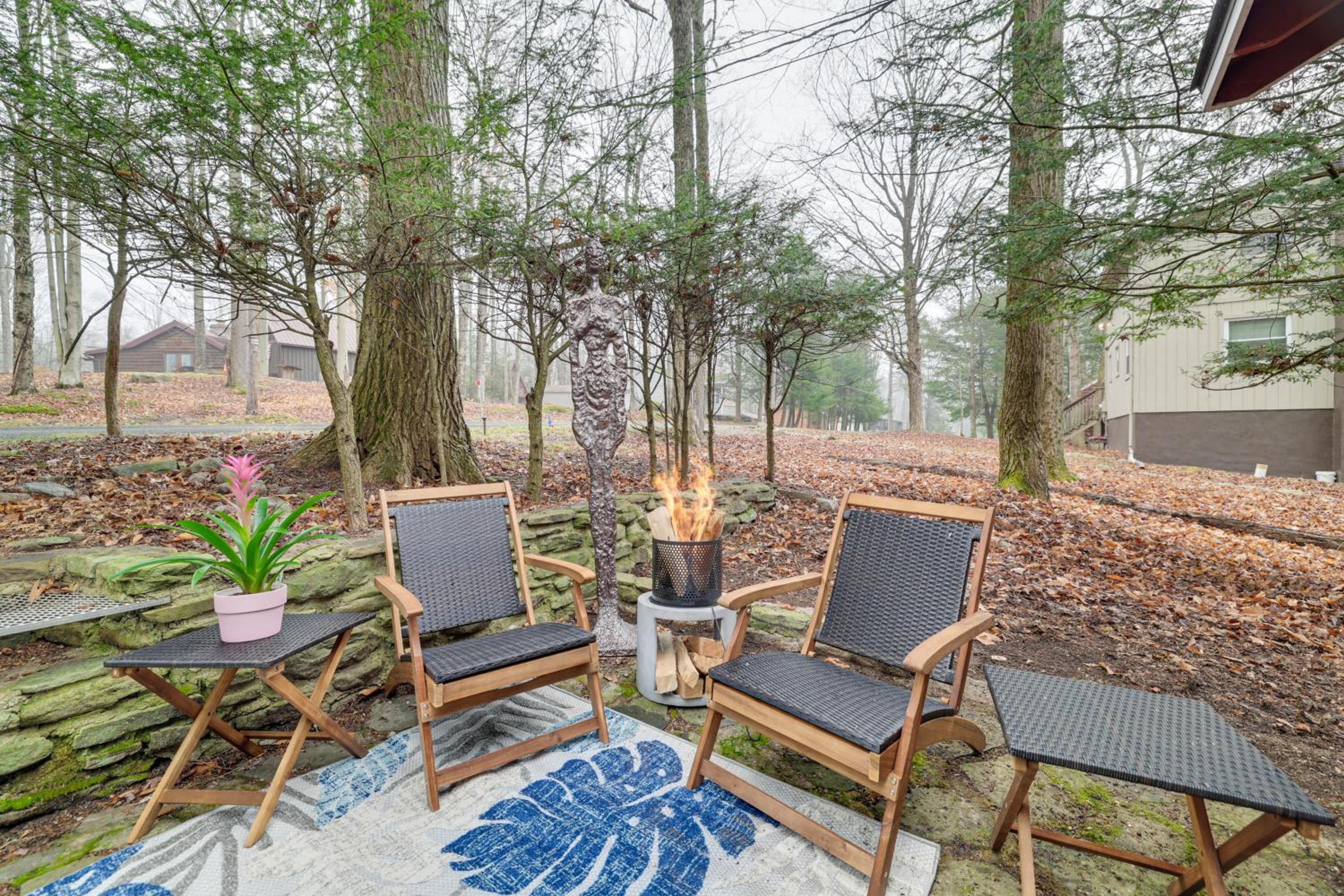 Cozy Lake Wallenpaupack Cabin with Community Perks