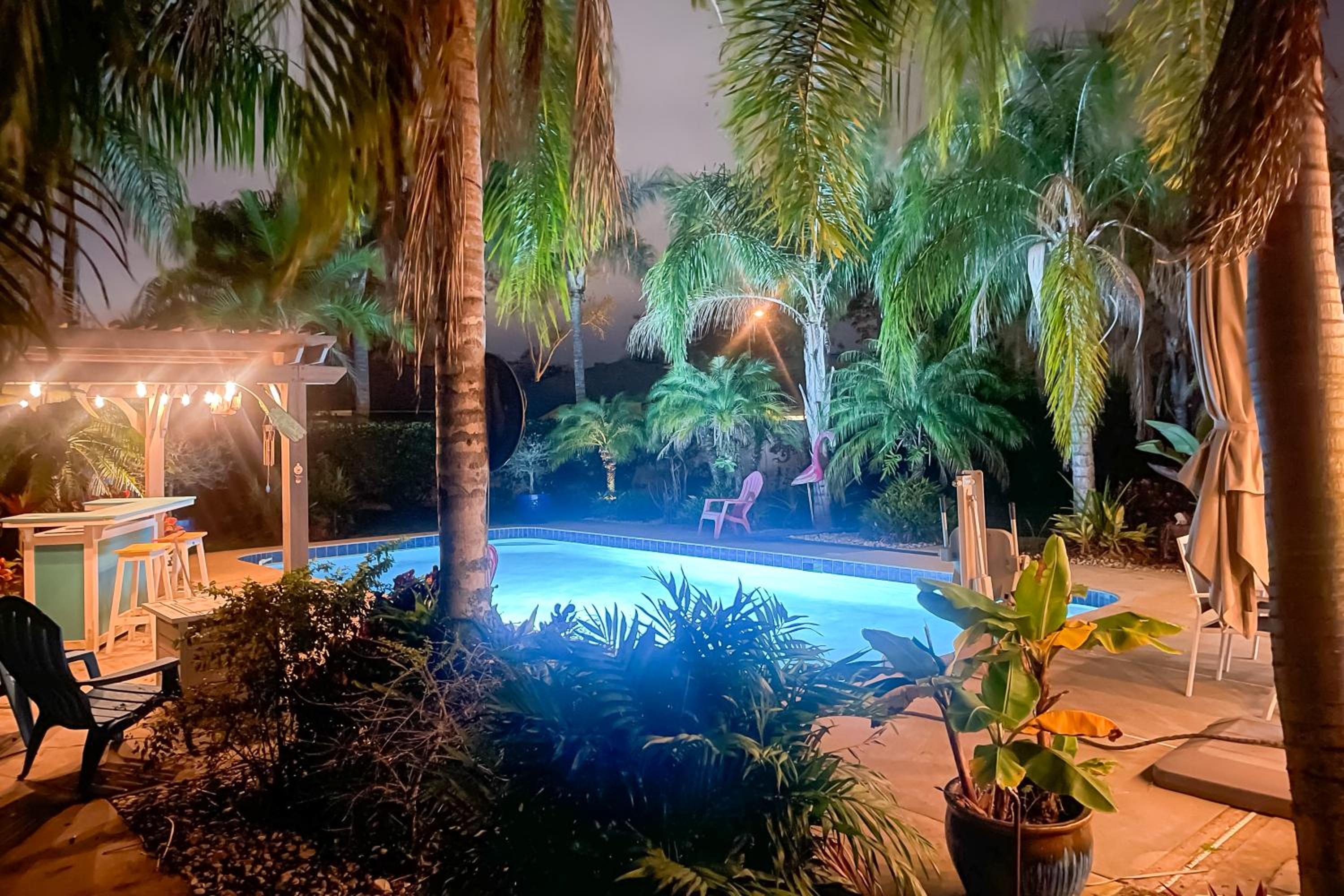 Outdoor Oasis with Bar and Lanai Tavares Escape