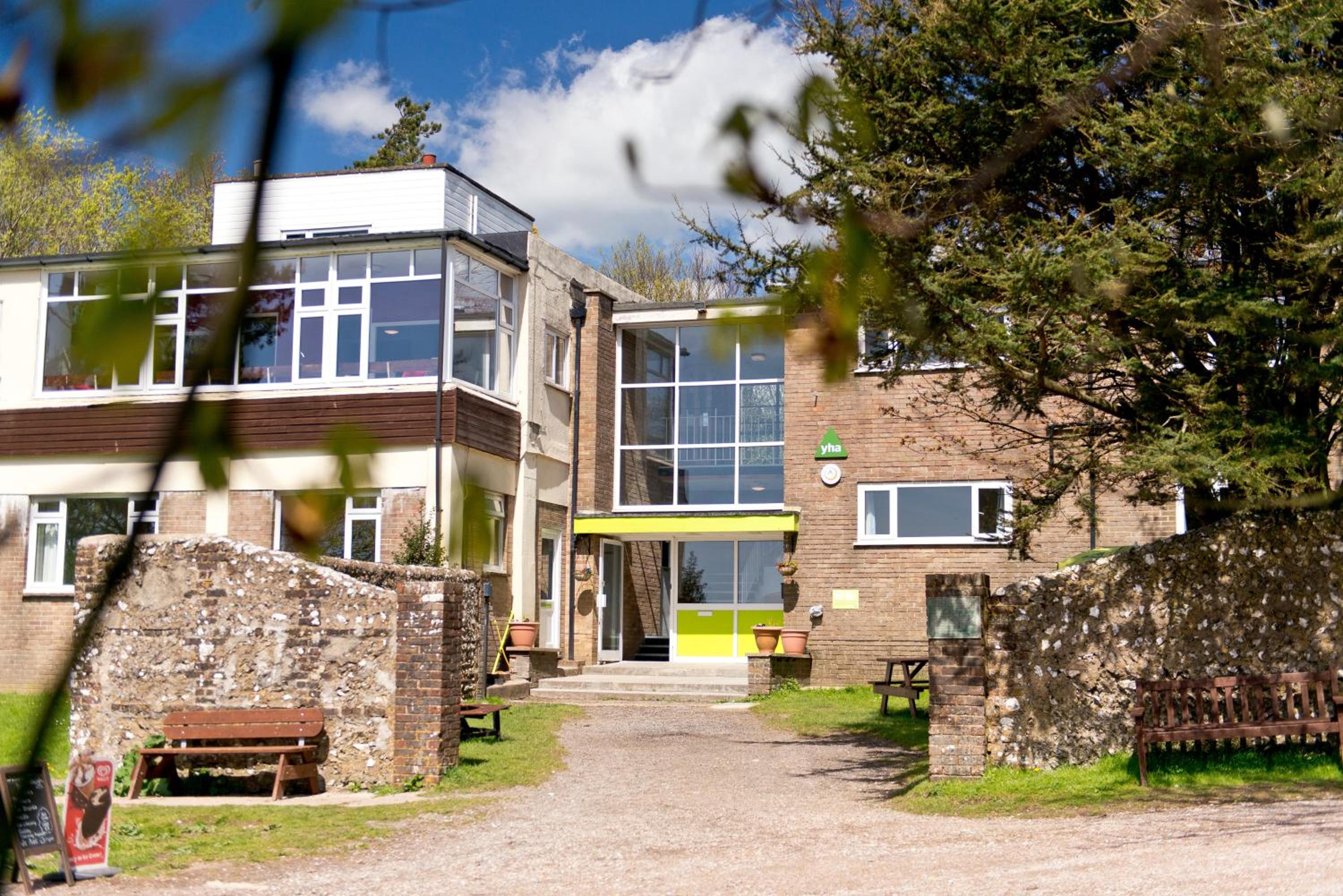 Hotel YHA Truleigh Hill - Image 1