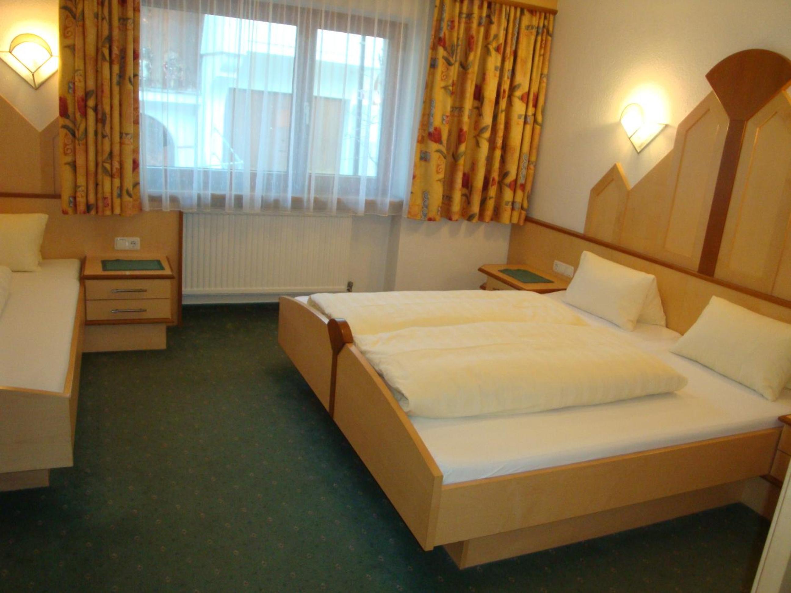 Hotel Garni Binta