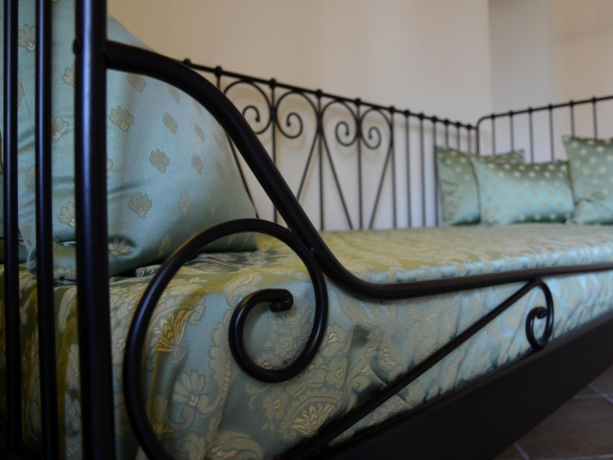 9 Muse Bed and Breakfast