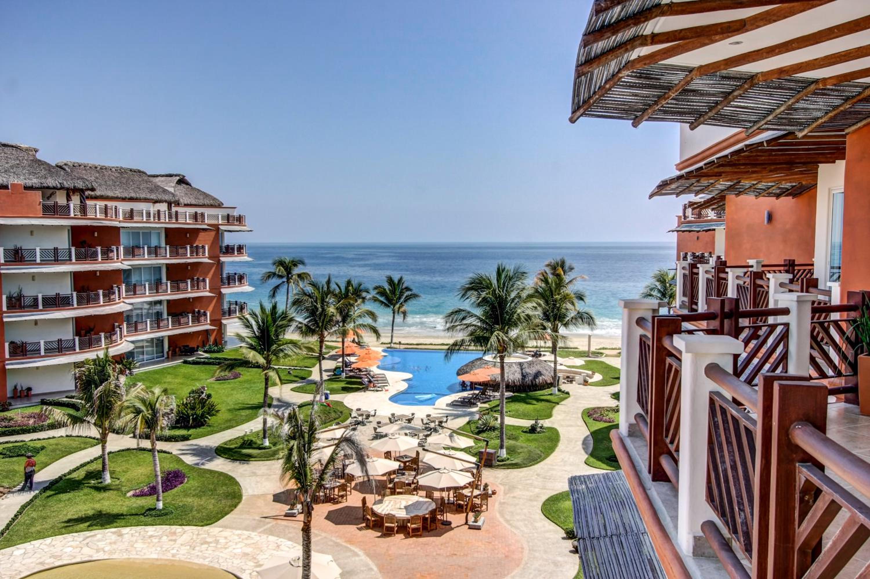 Vivo Resorts 100