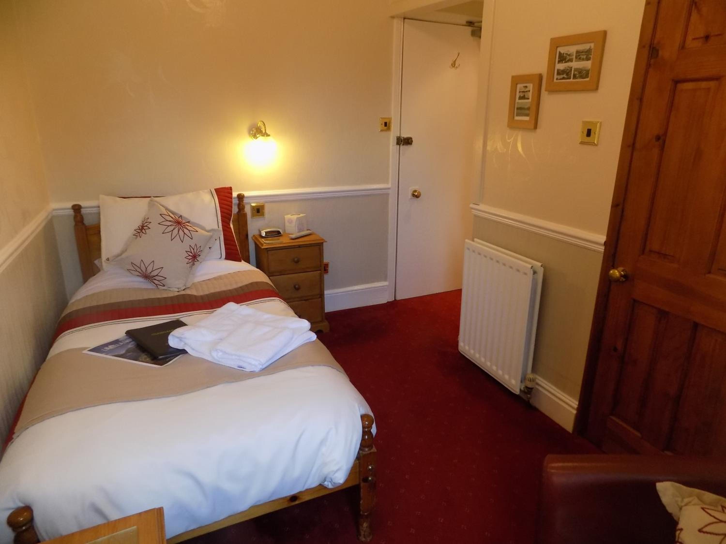 Penrith Vacations - Glendale Guest House - Property Image 45