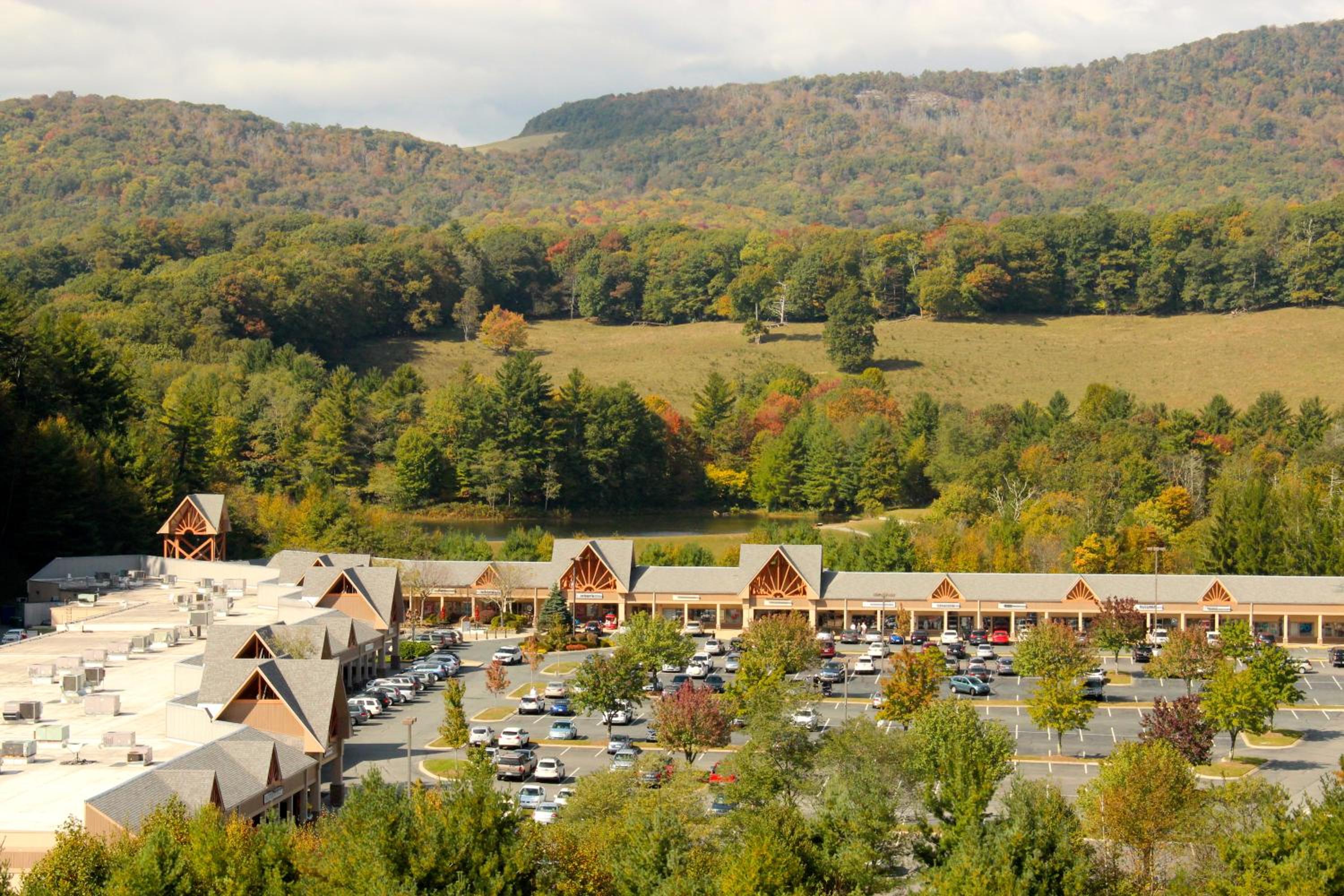 Cliff Dwellers Inn