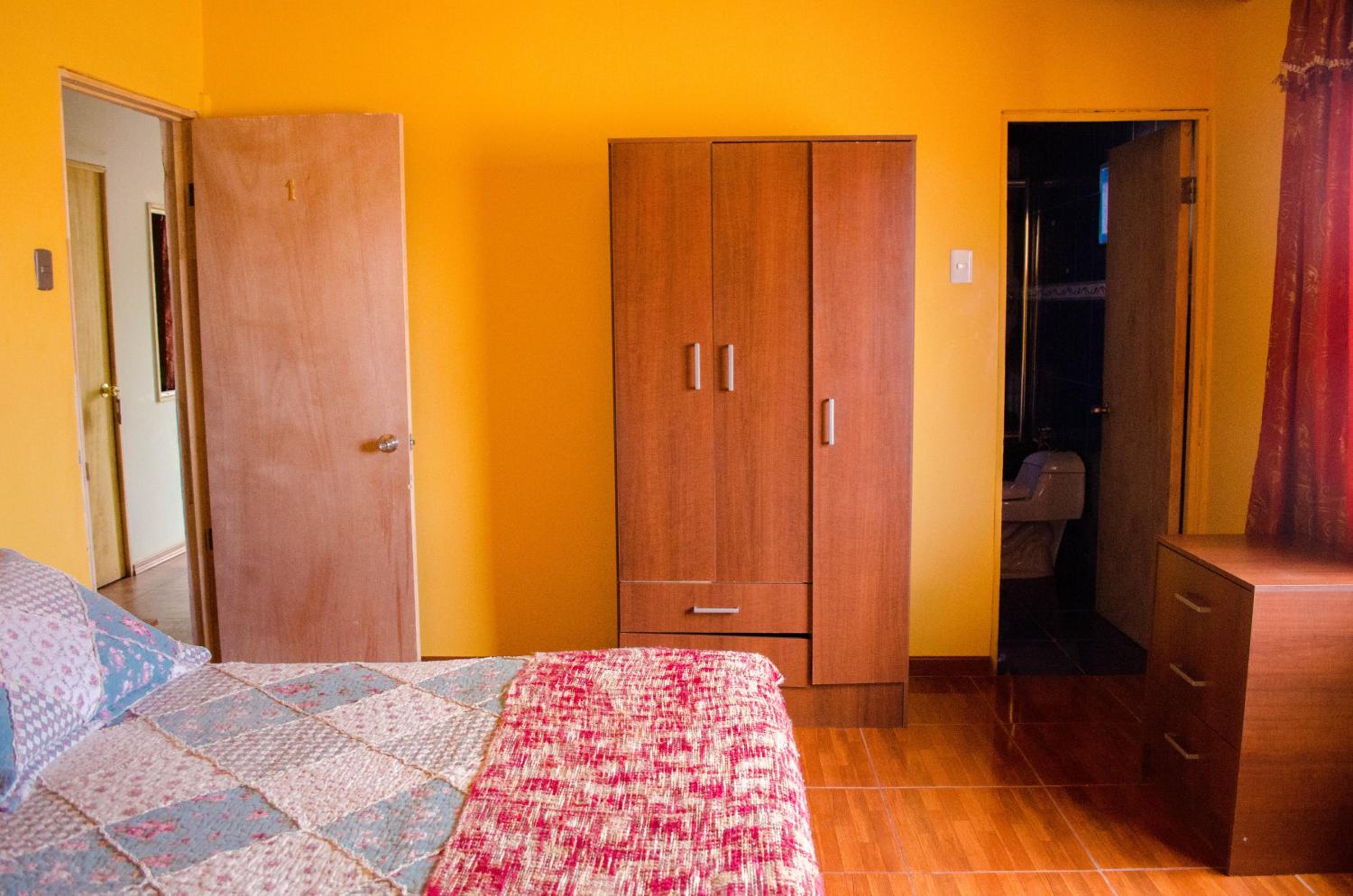 Hostal Alabalti