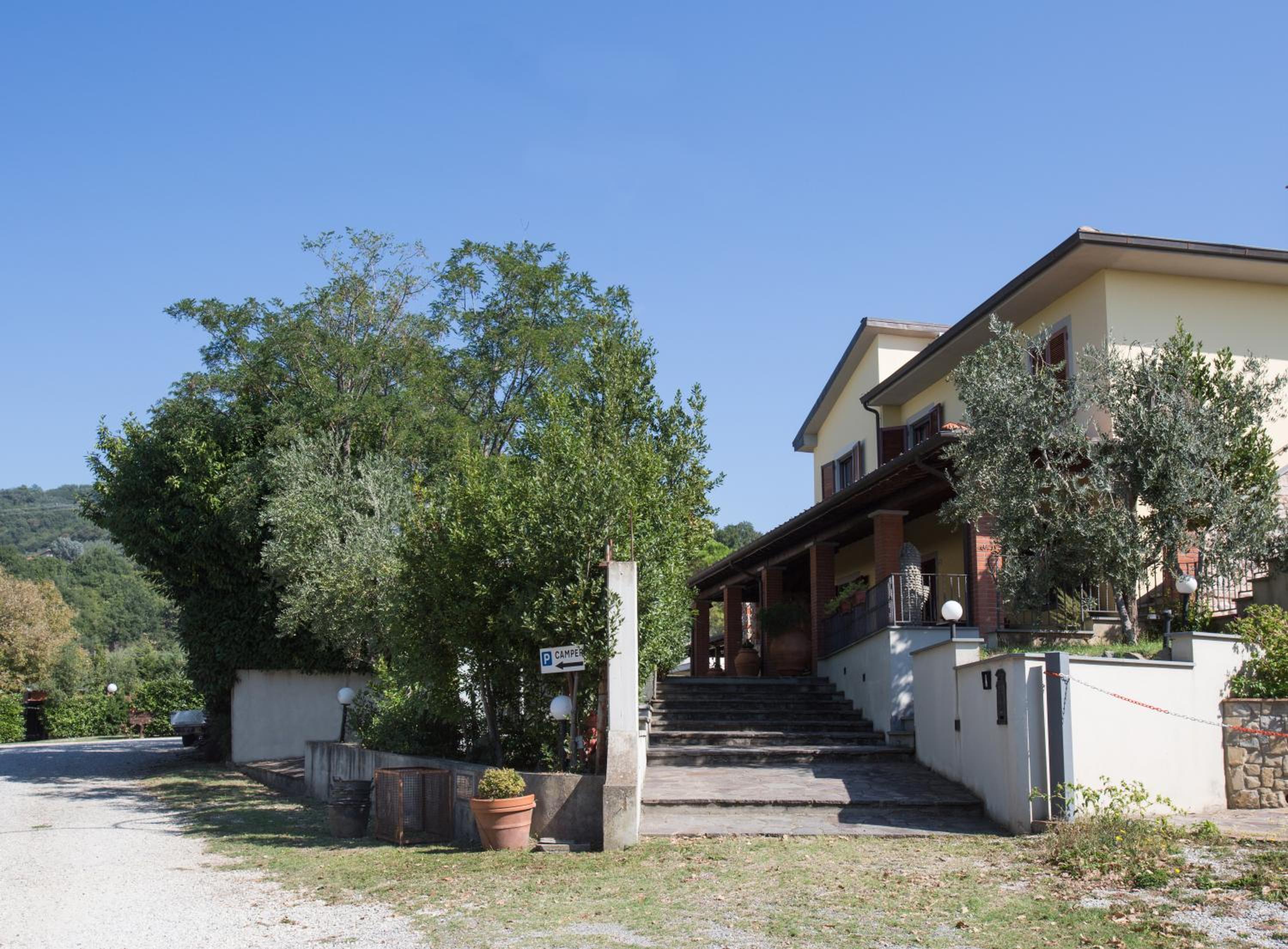Photo 42
