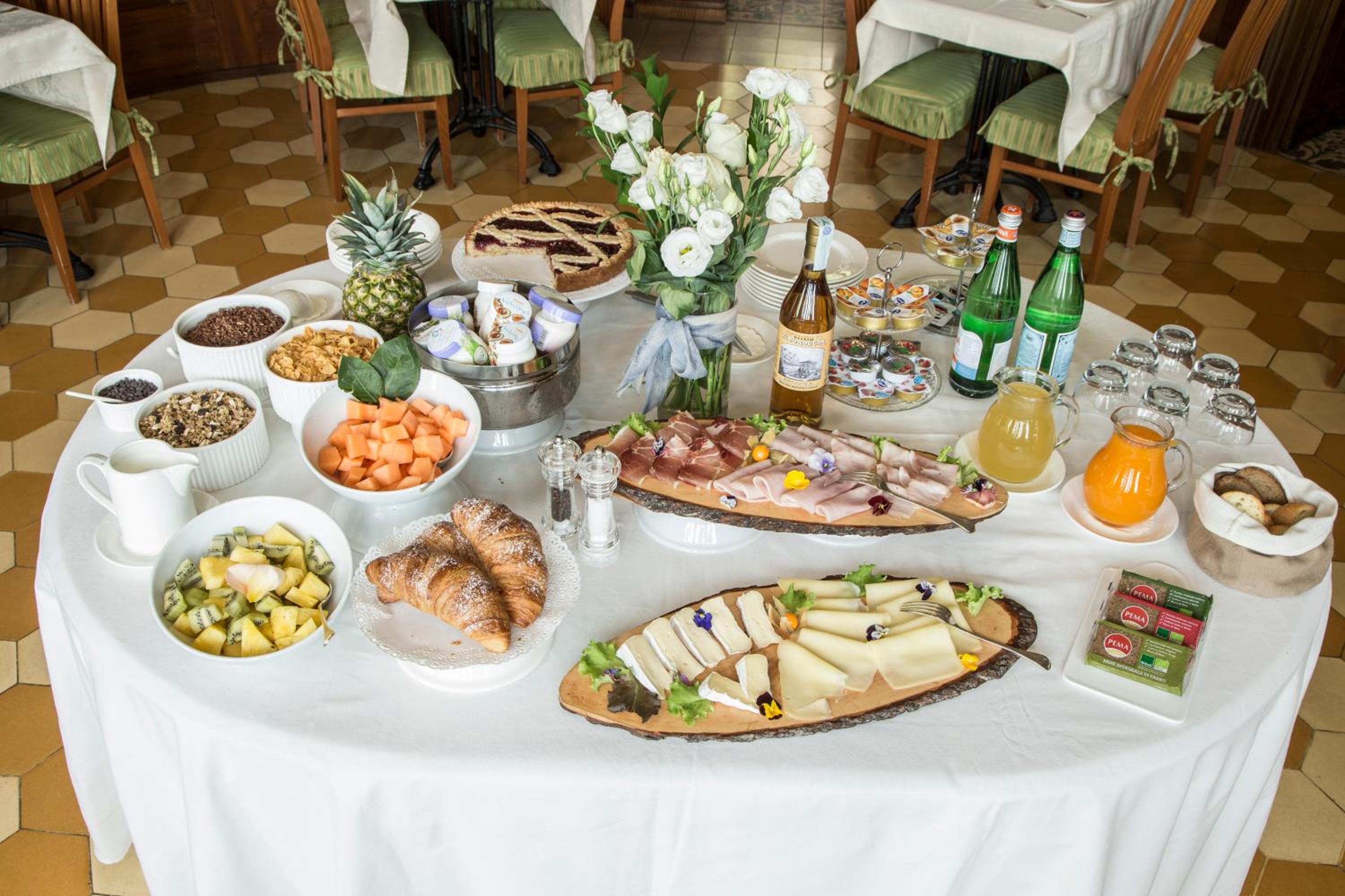 Varese Vacations - Al Borducan Romantic Hotel - Adults Only - Property Image 6