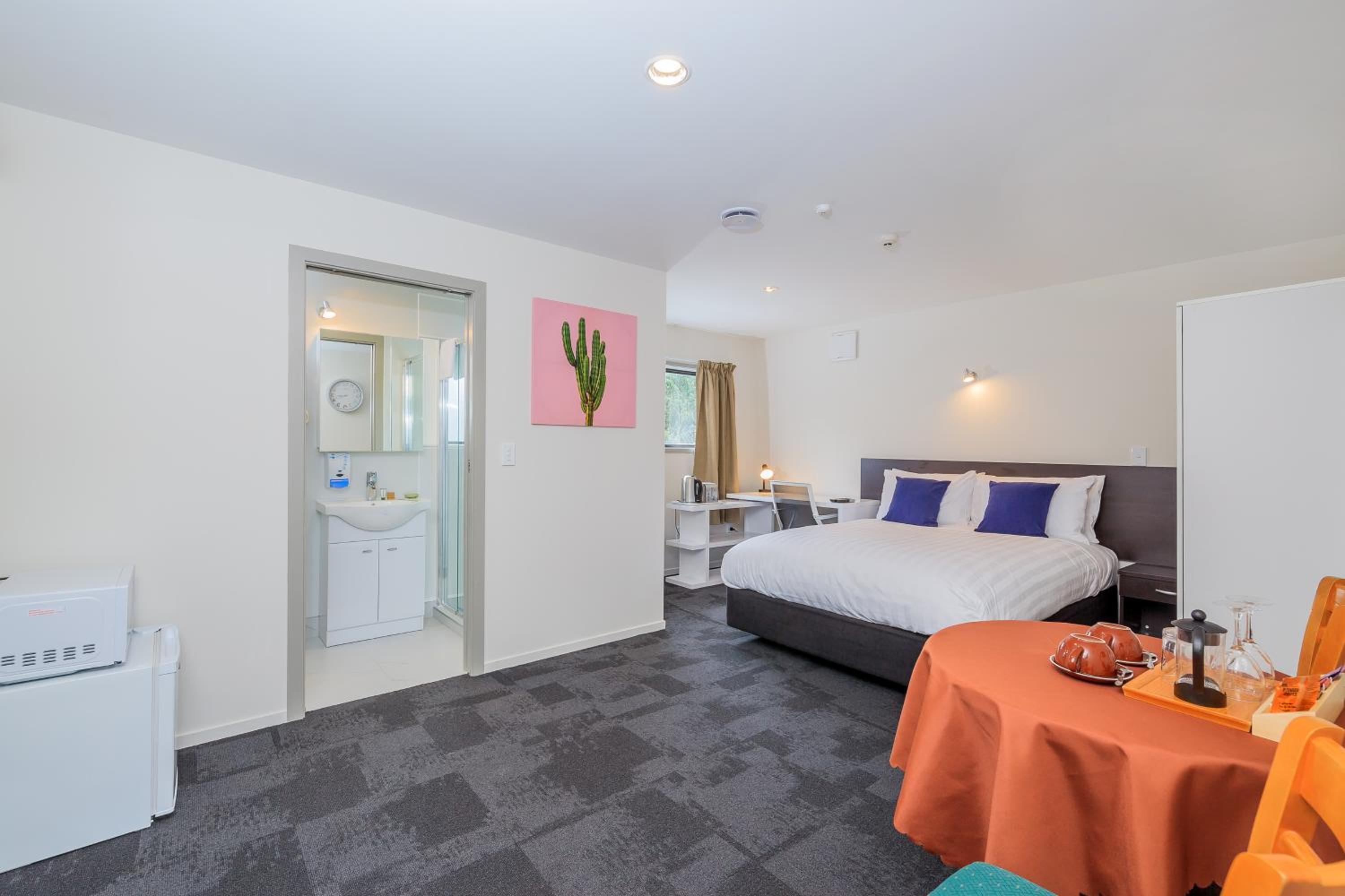 Greenlane Motel