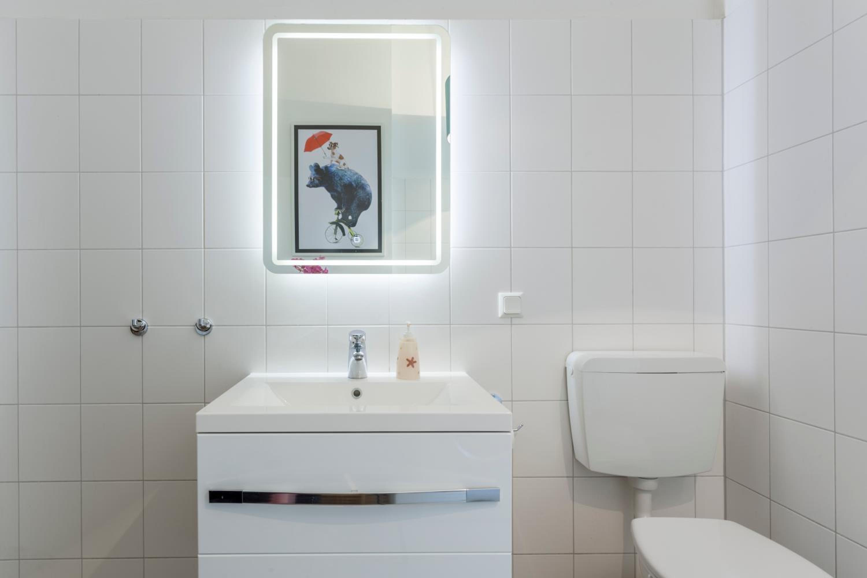 The Paul Loft, big 3 Bed room apartment, 120 m2, group & family friendly, Prenzlauer Berg, ideal for 4 - 8 Guests