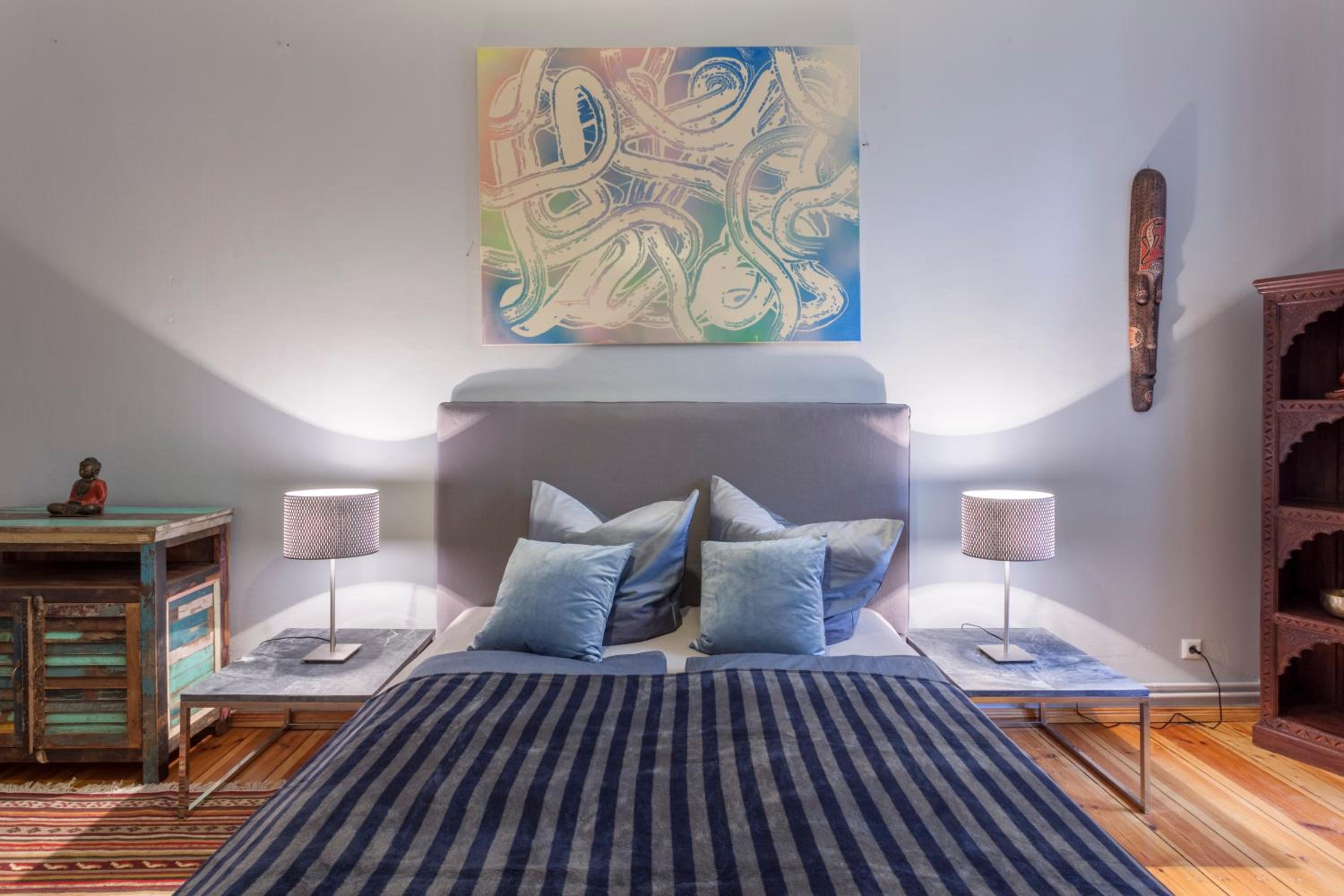 The Paul Loft, big 3 Bed room apartment, 120 m2, group & family friendly, Prenzlauer Berg, ideal for 4 - 8 Guests