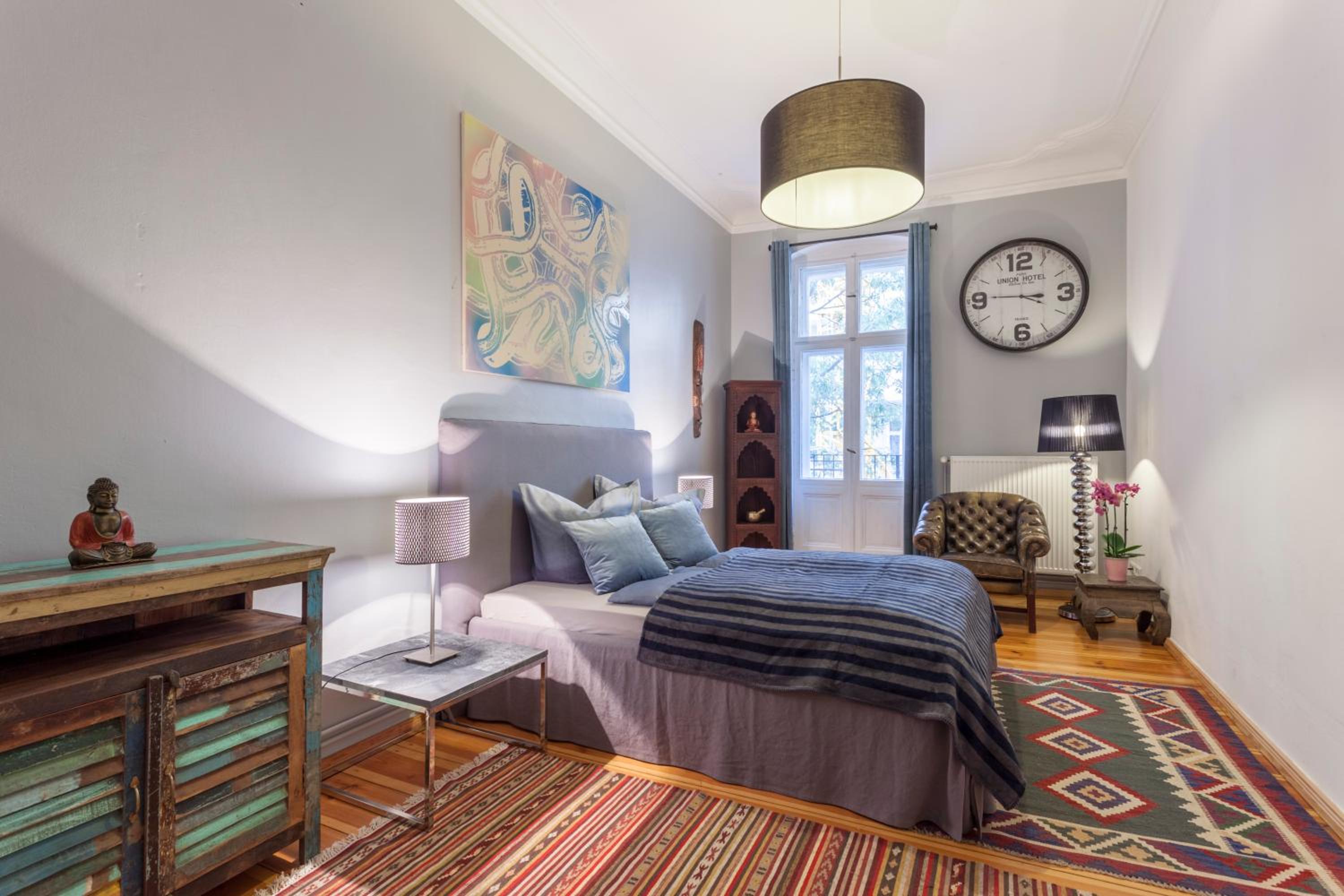 The Paul Loft, big 3 Bed room apartment, 120 m2, group & family friendly, Prenzlauer Berg, ideal for 4 - 8 Guests
