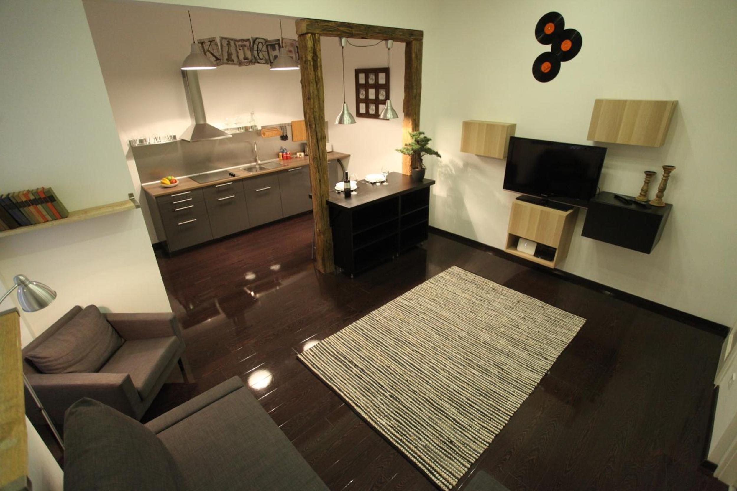 Timber Town Apartment