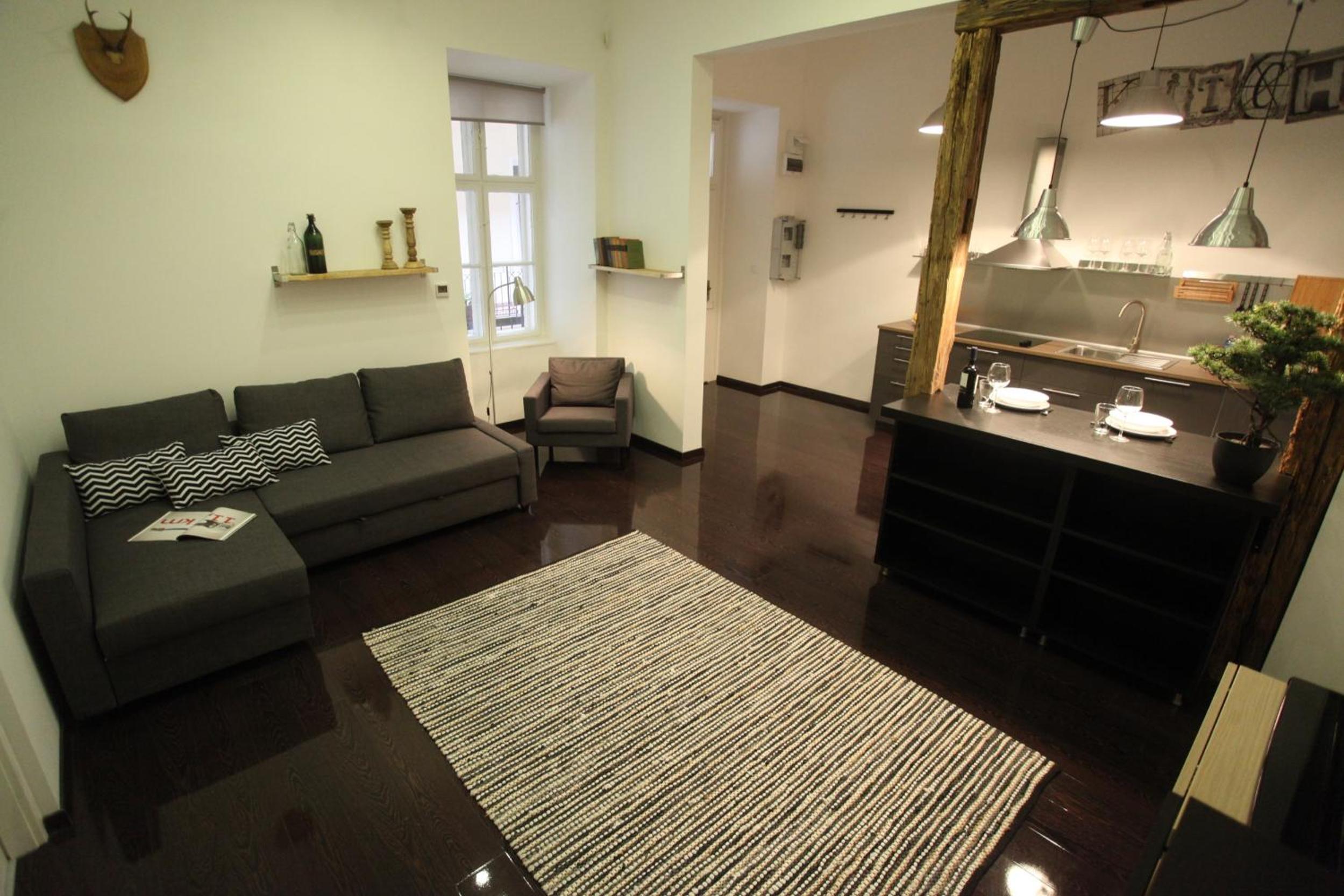 Timber Town Apartment