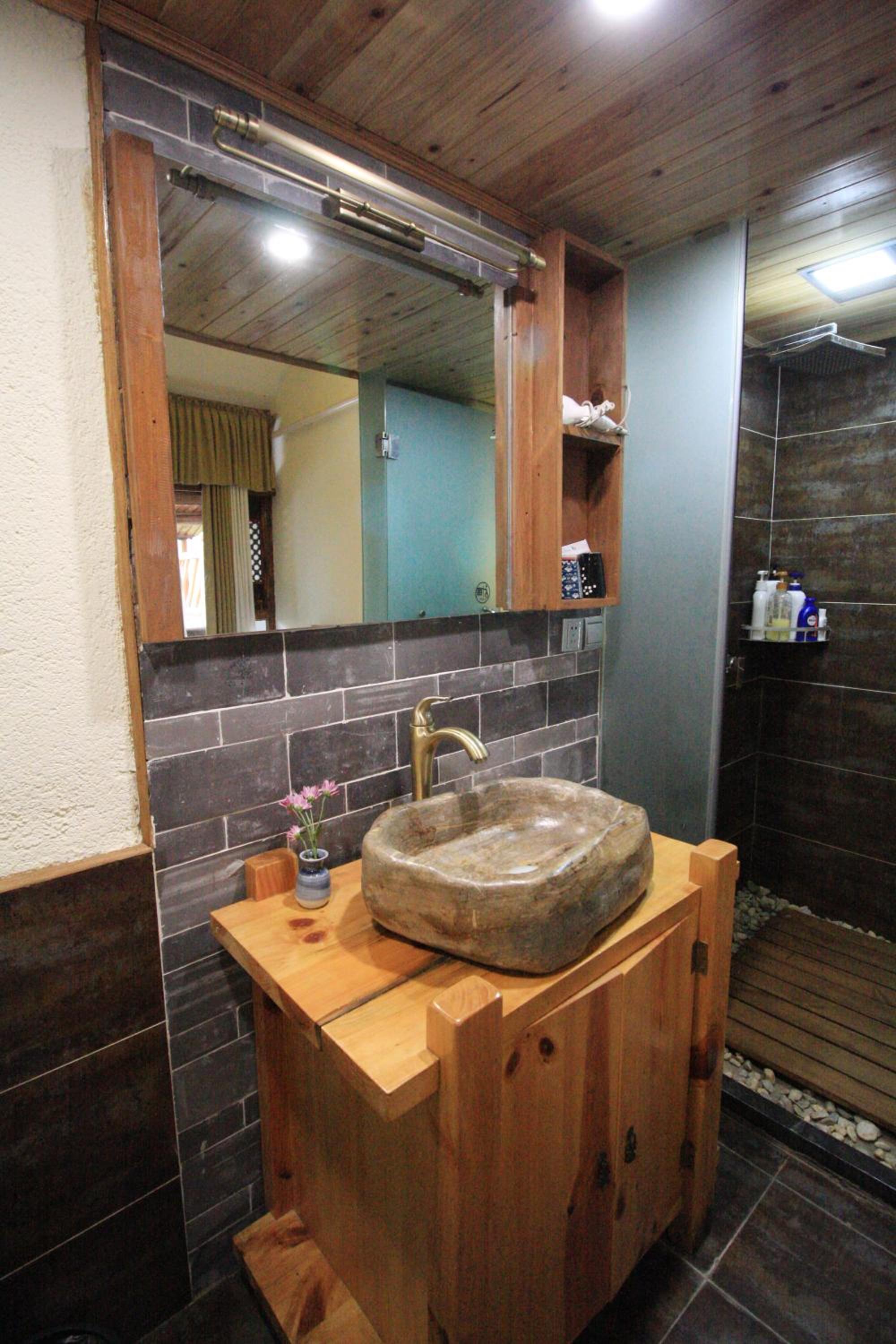 Cabin 7 Inn